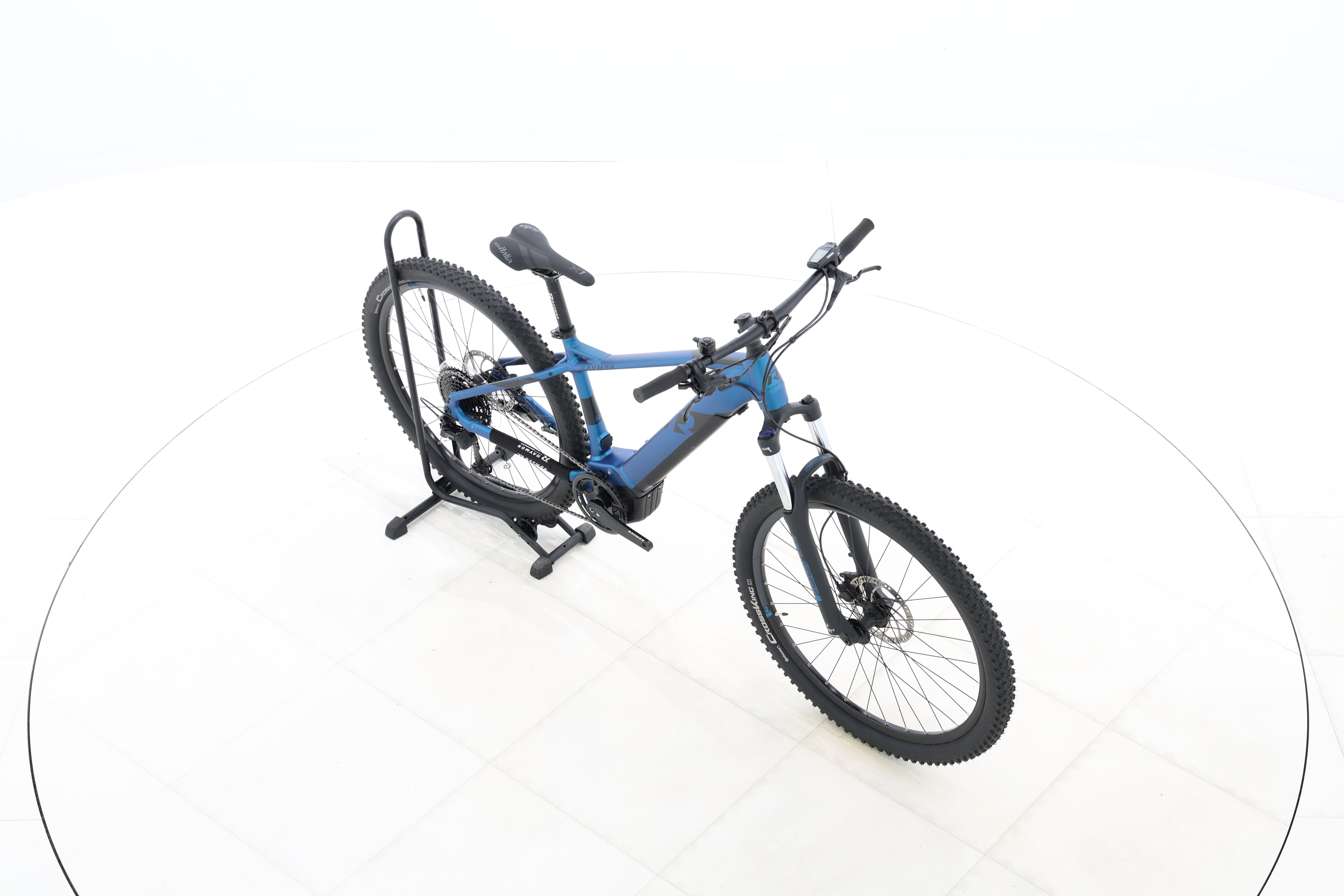 0256eef2-58d2-4ea5-b0bd-6bdbebf95f76