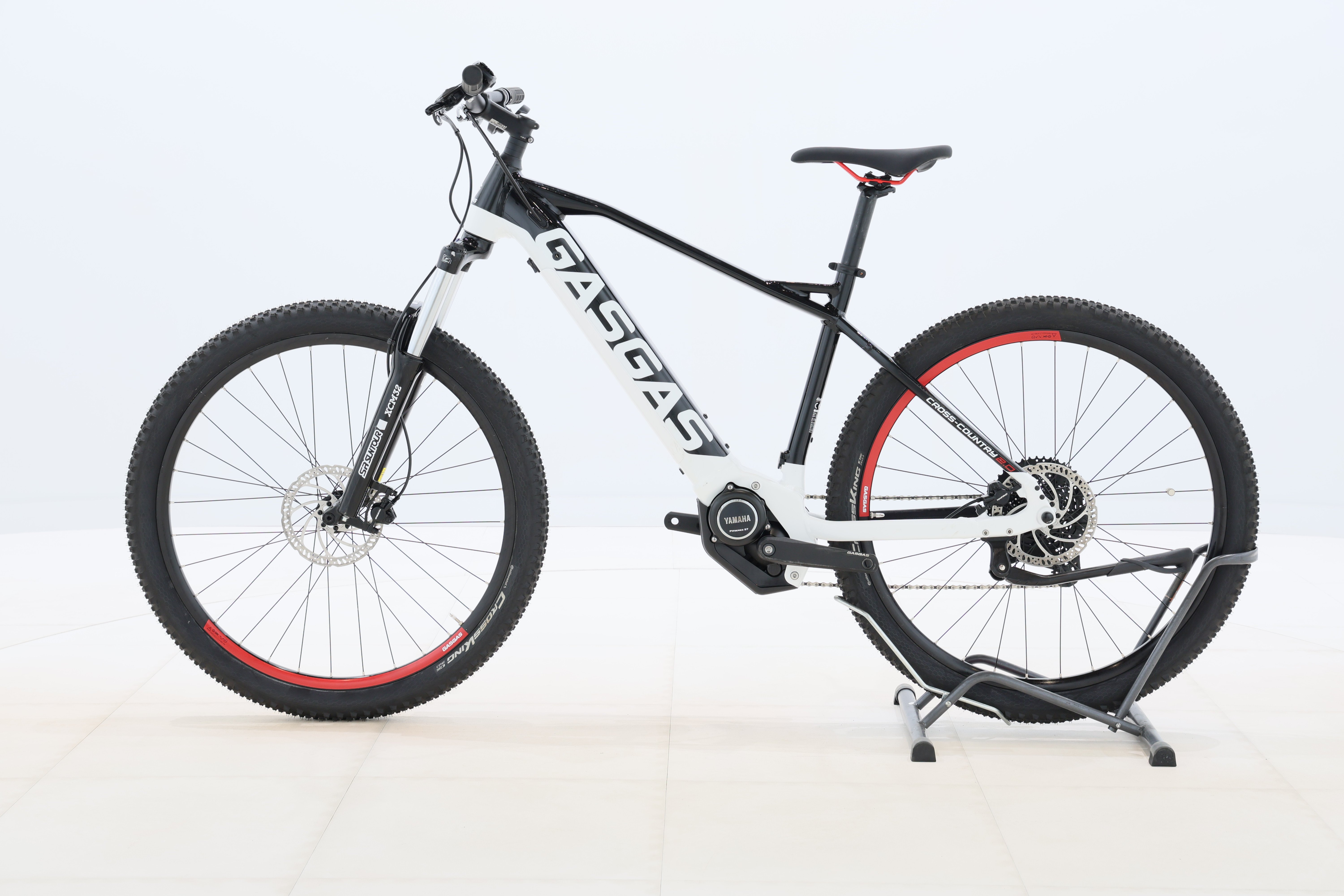 57866557-d9b6-4e2a-82c3-04ded9095e9e