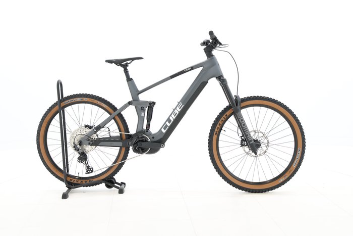 Cube STEREO HYBRID 160 HPC RACE 750 27.5 2023