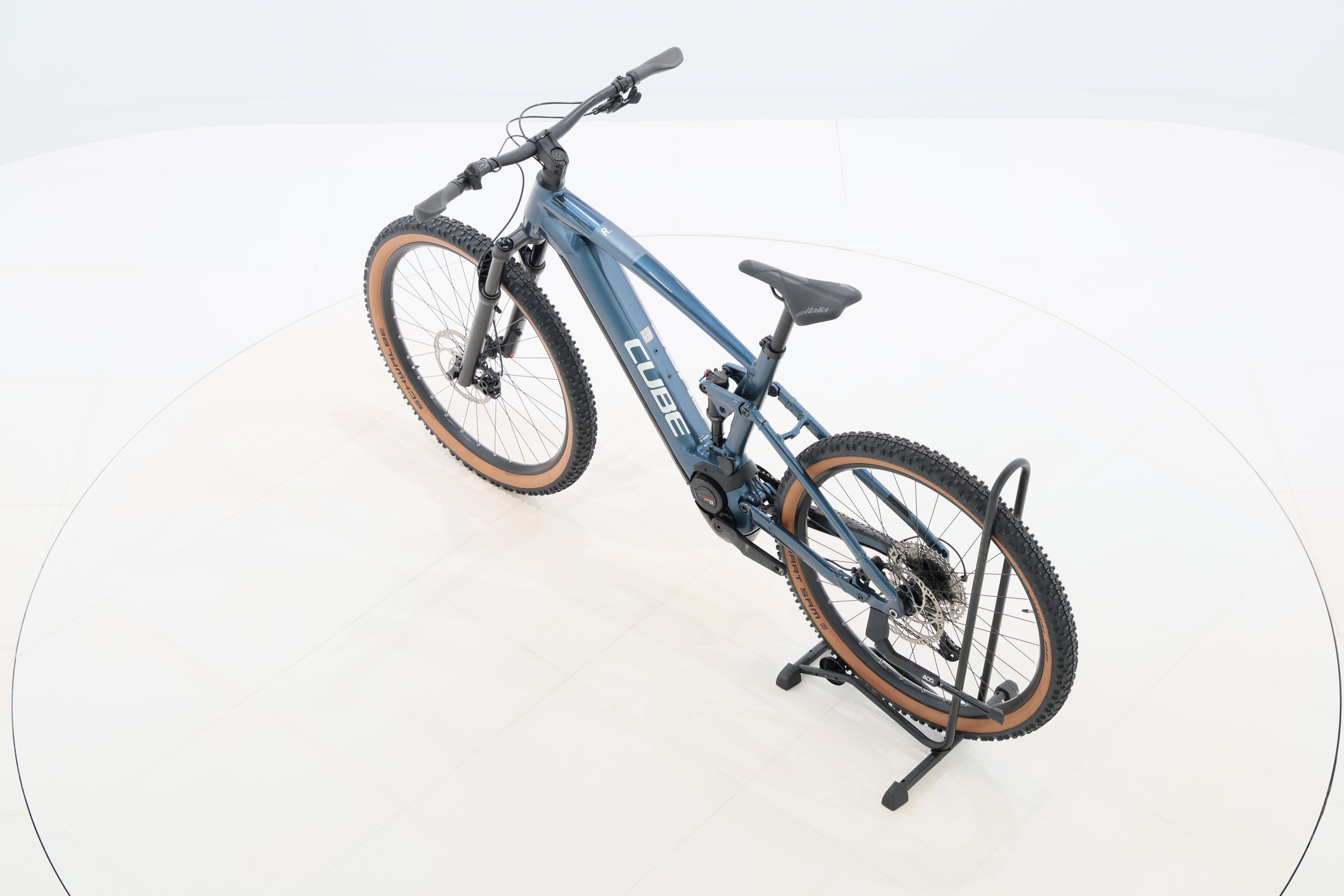 2cf1b43a-1c56-4f64-a4a1-7e5c781b5b19