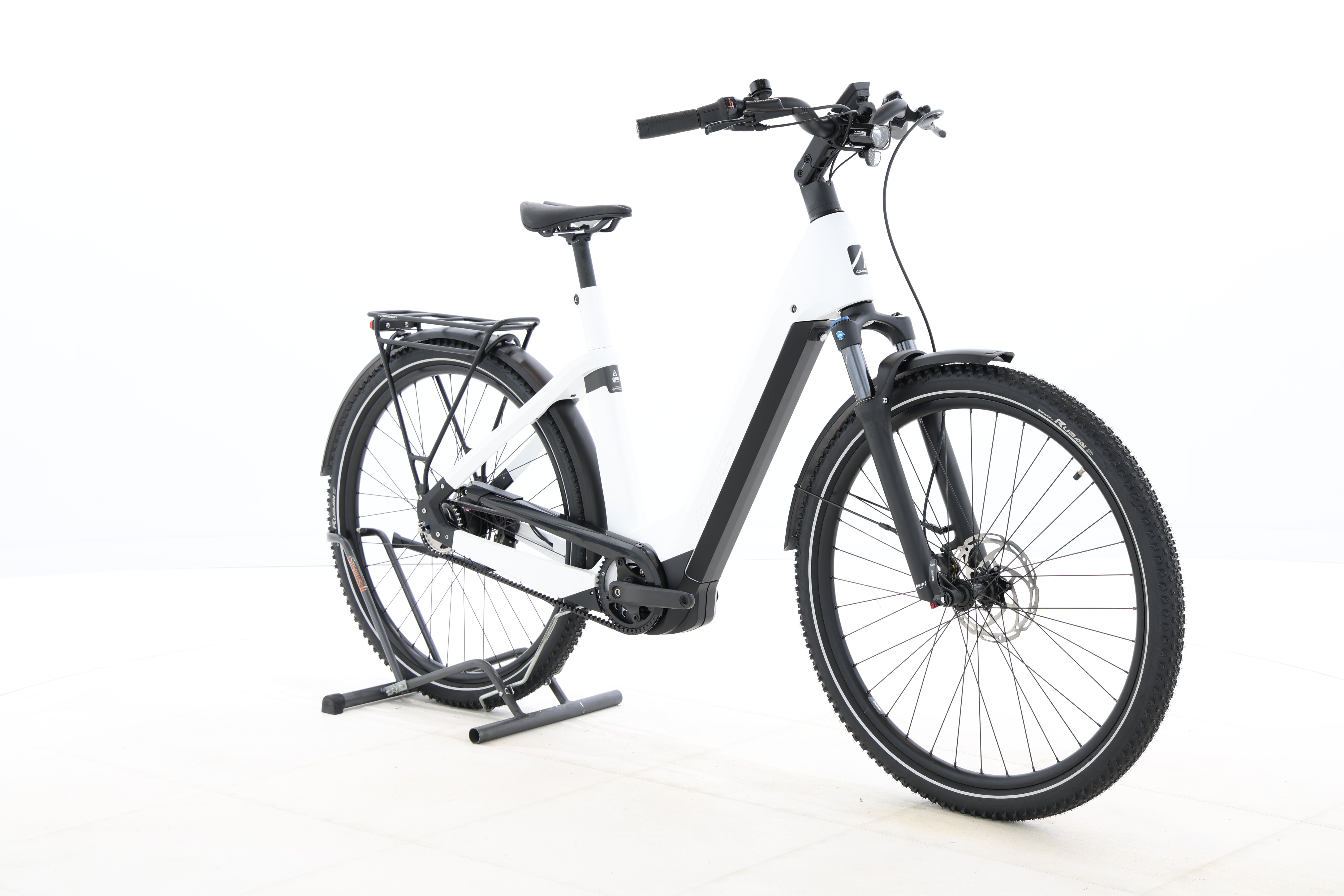 e38221c4-f5b6-4e89-b9d5-510e8dcb7ddd