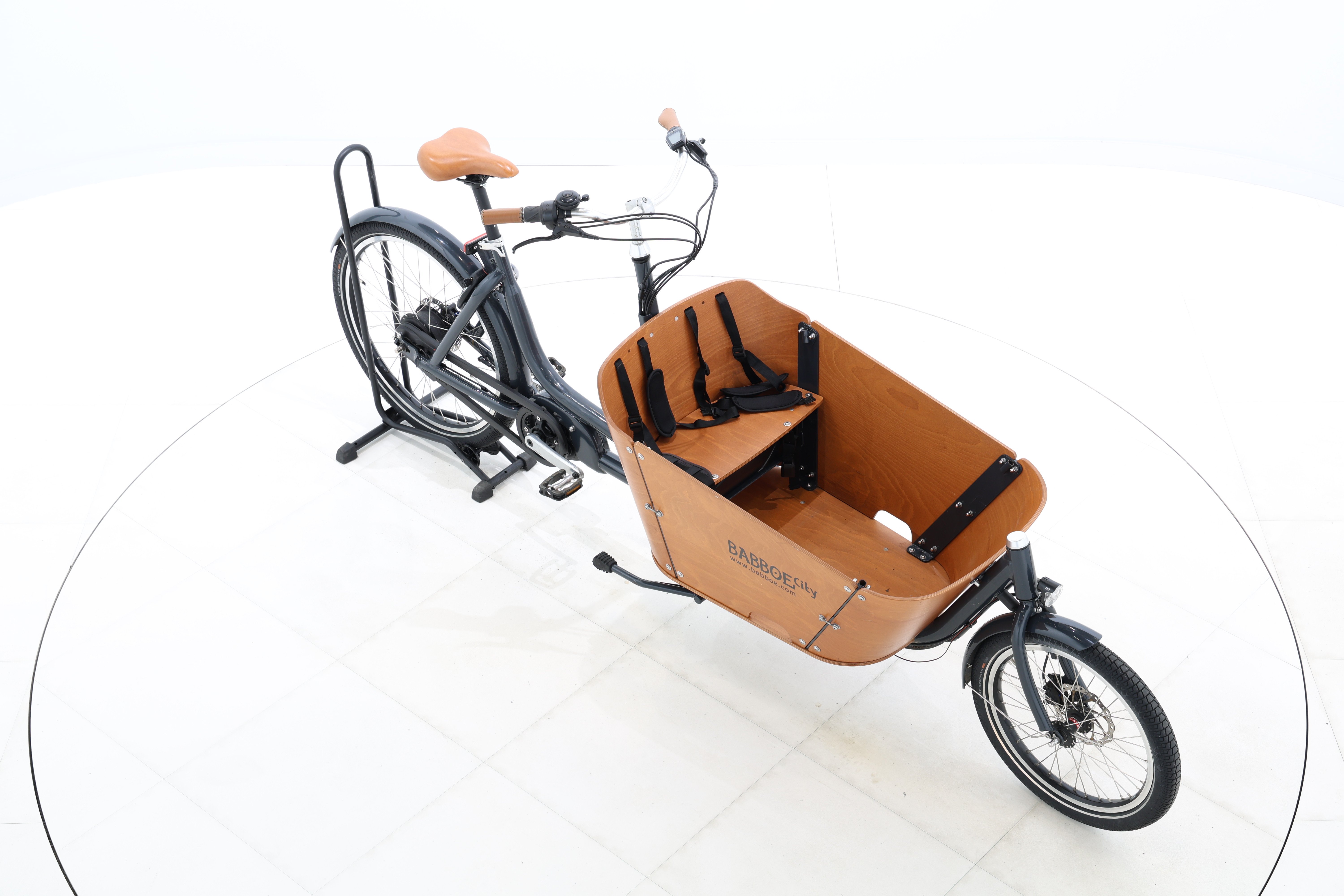 e6178355-b2b7-4ea7-8de8-b1bd8a576a9c