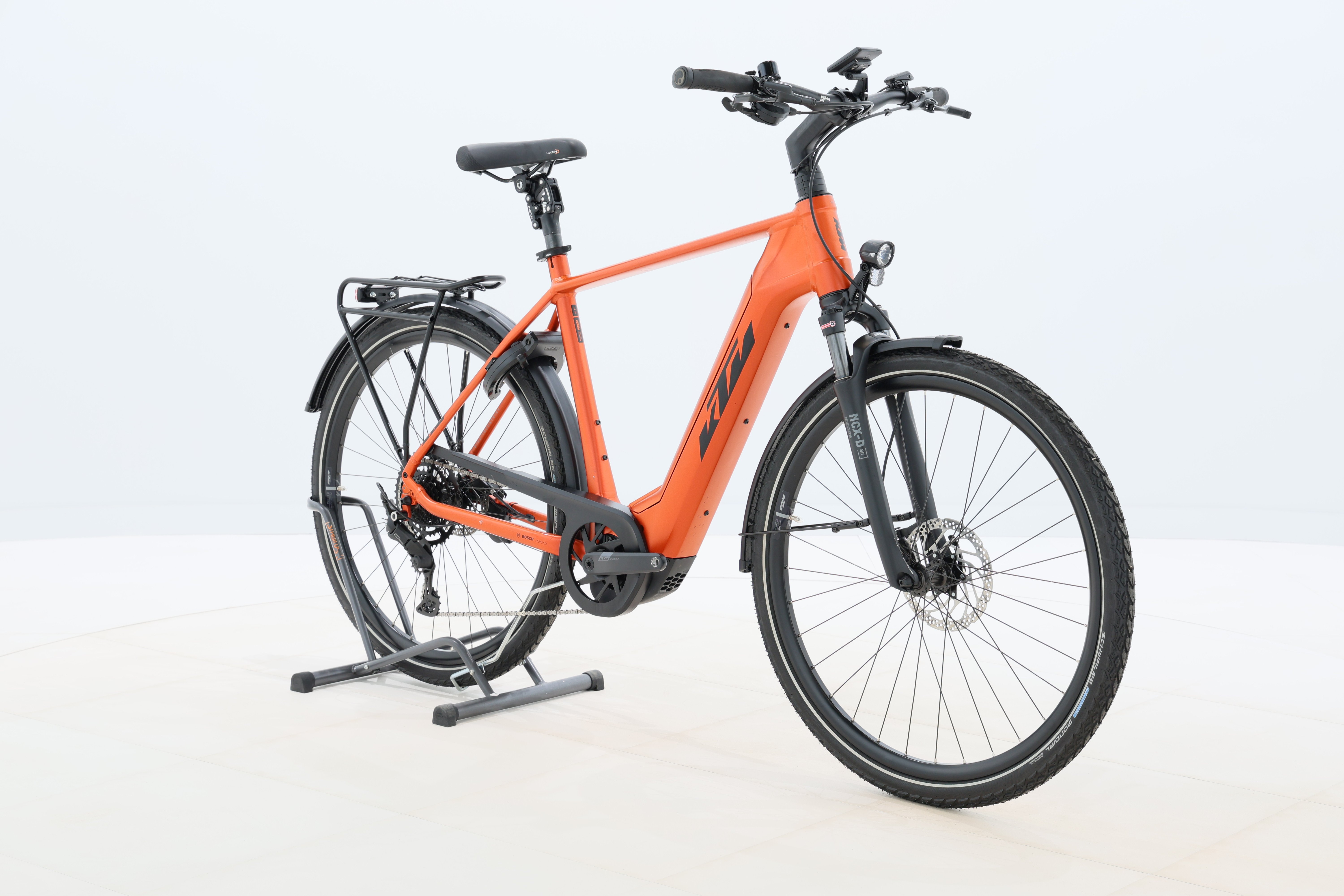 b5afbc2a-6276-4208-b761-f12fa90a8216