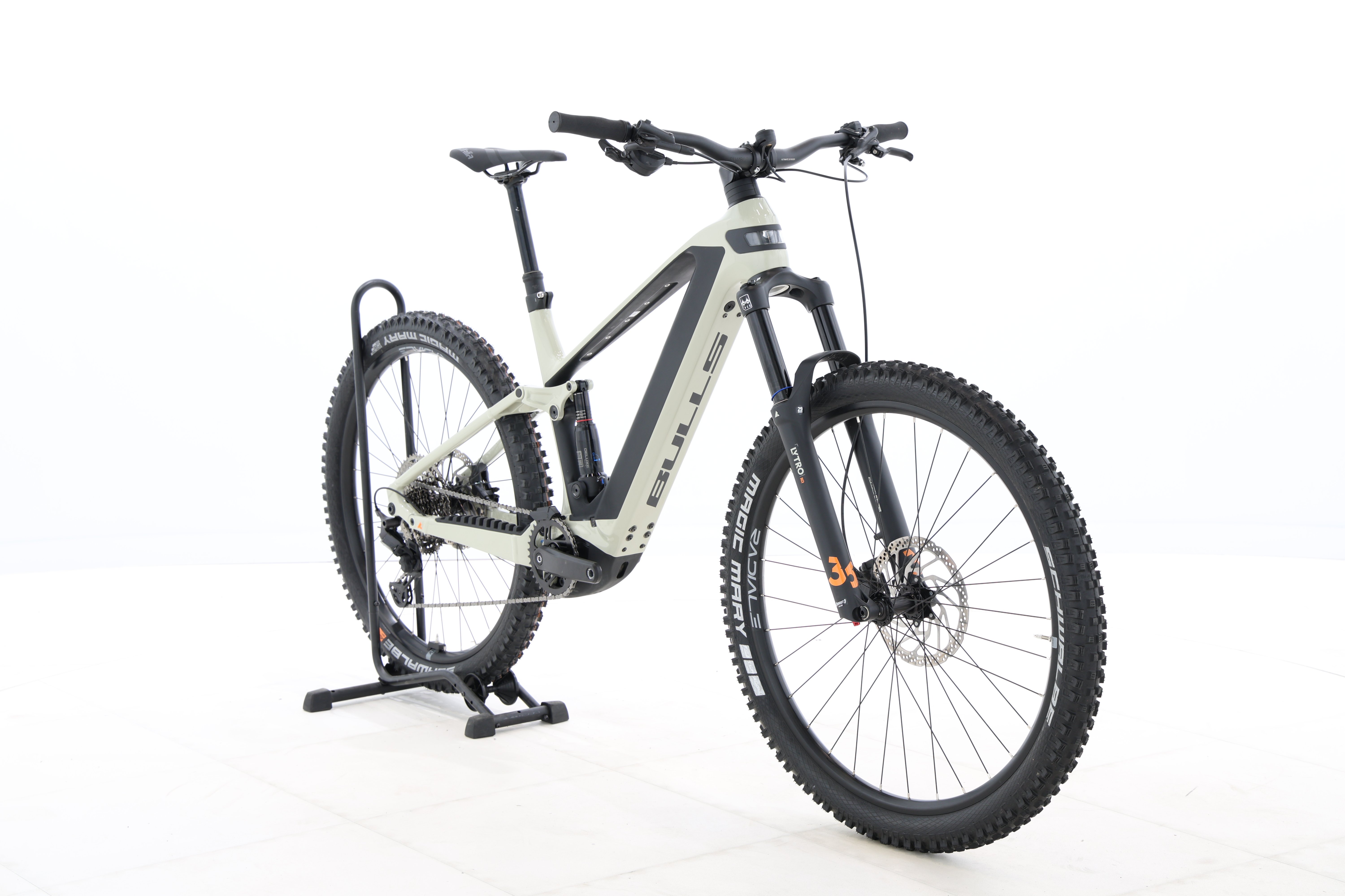 f794e81c-4daa-4d08-8fdd-1629c8274cd6