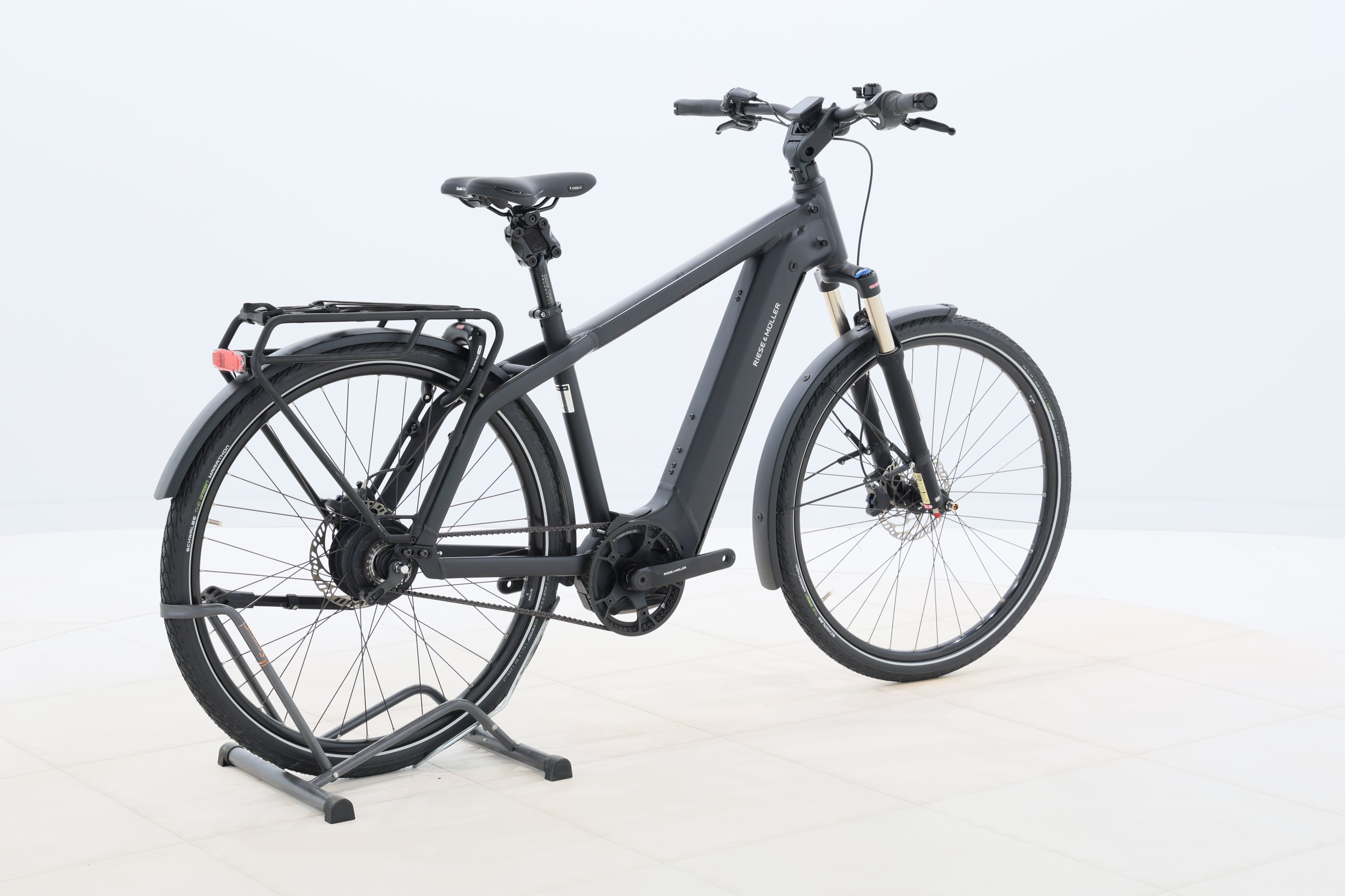 e6dea3a8-acc3-45a8-babe-2a7f61851a9c