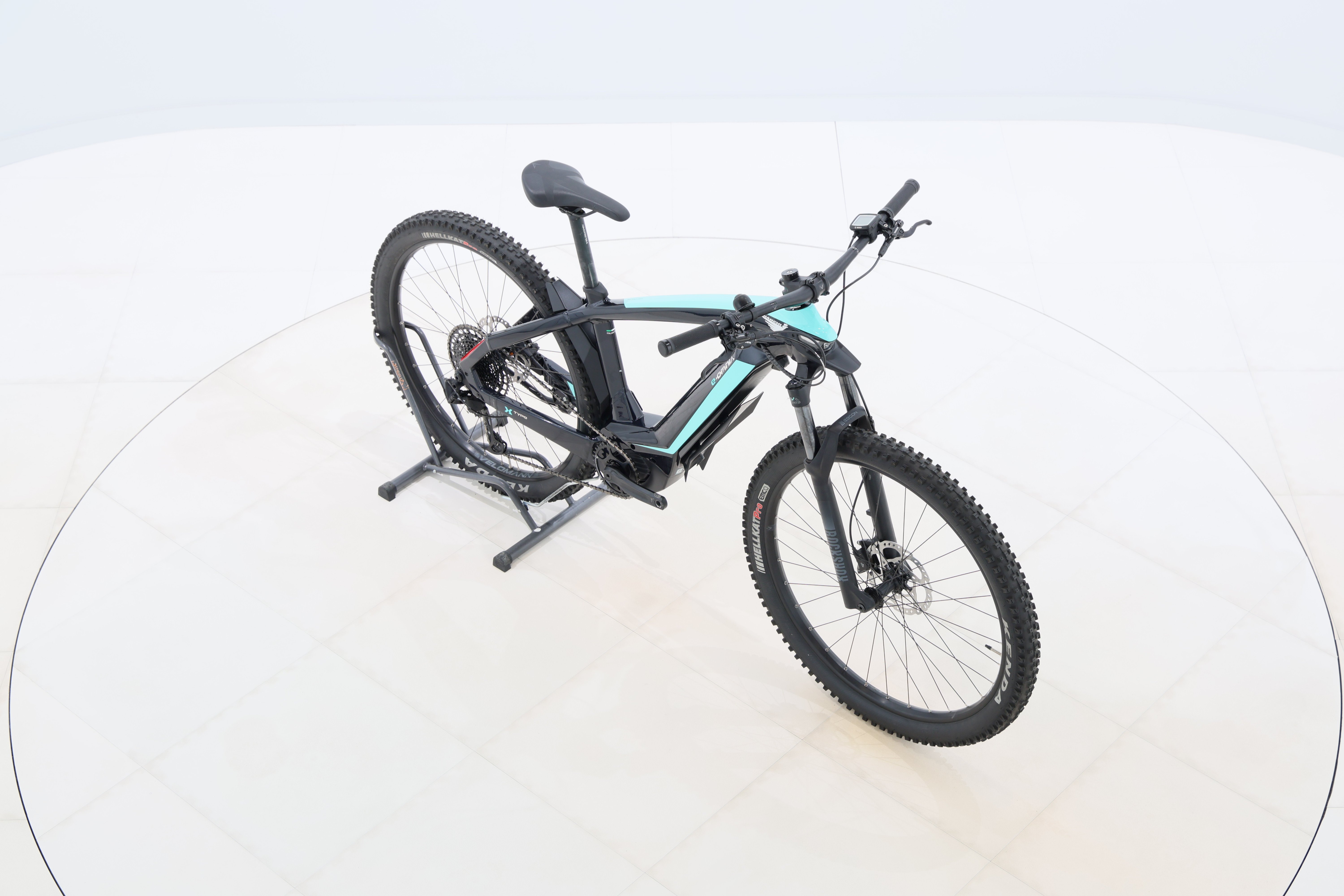 ec1372a4-cdd5-4b36-91f5-92b0e84f29cf