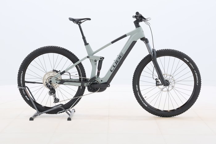 Cube STEREO HYBRID 140 HPC PRO 750 2023