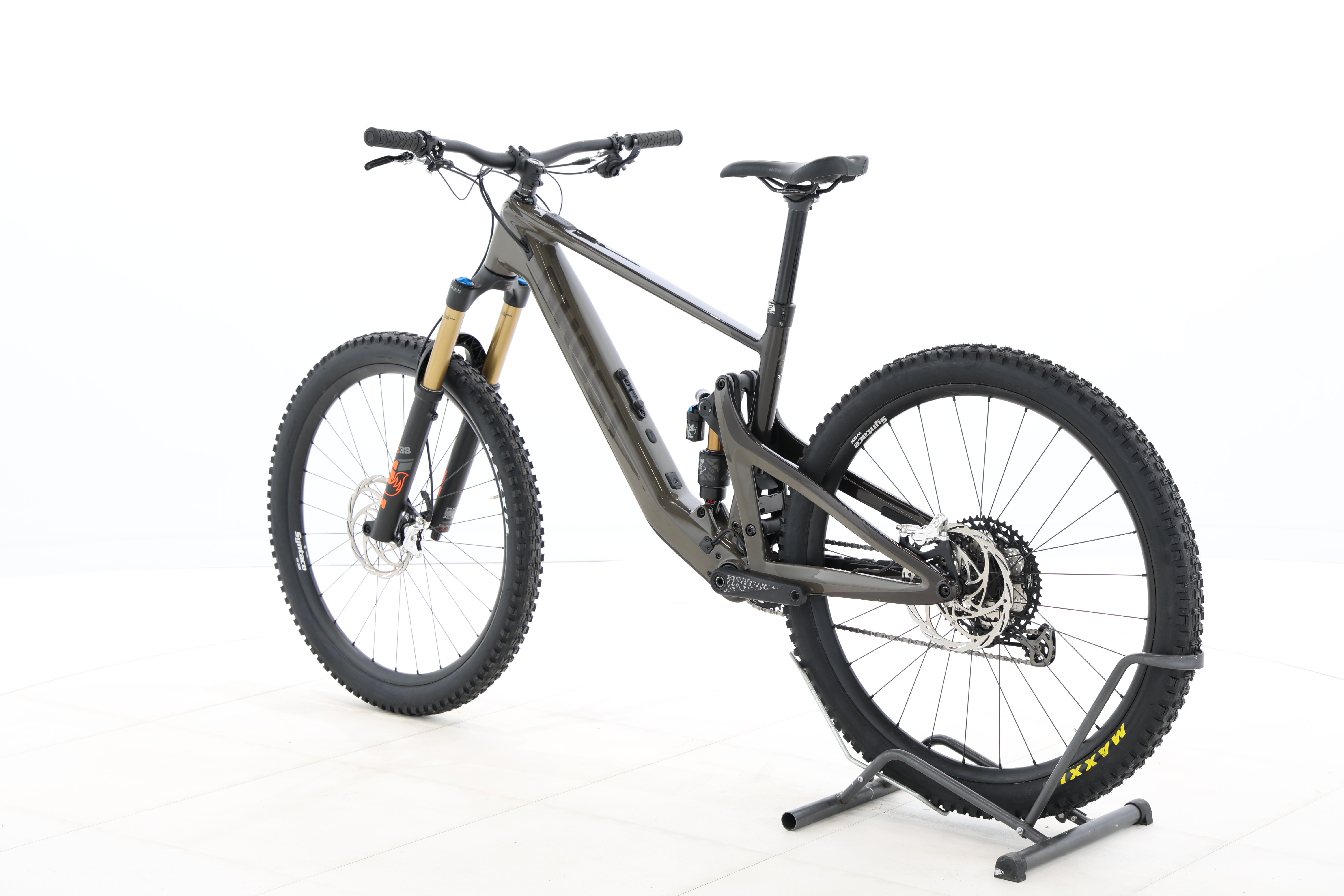 fef567ac-b44b-4a99-a080-1f122454d2ed