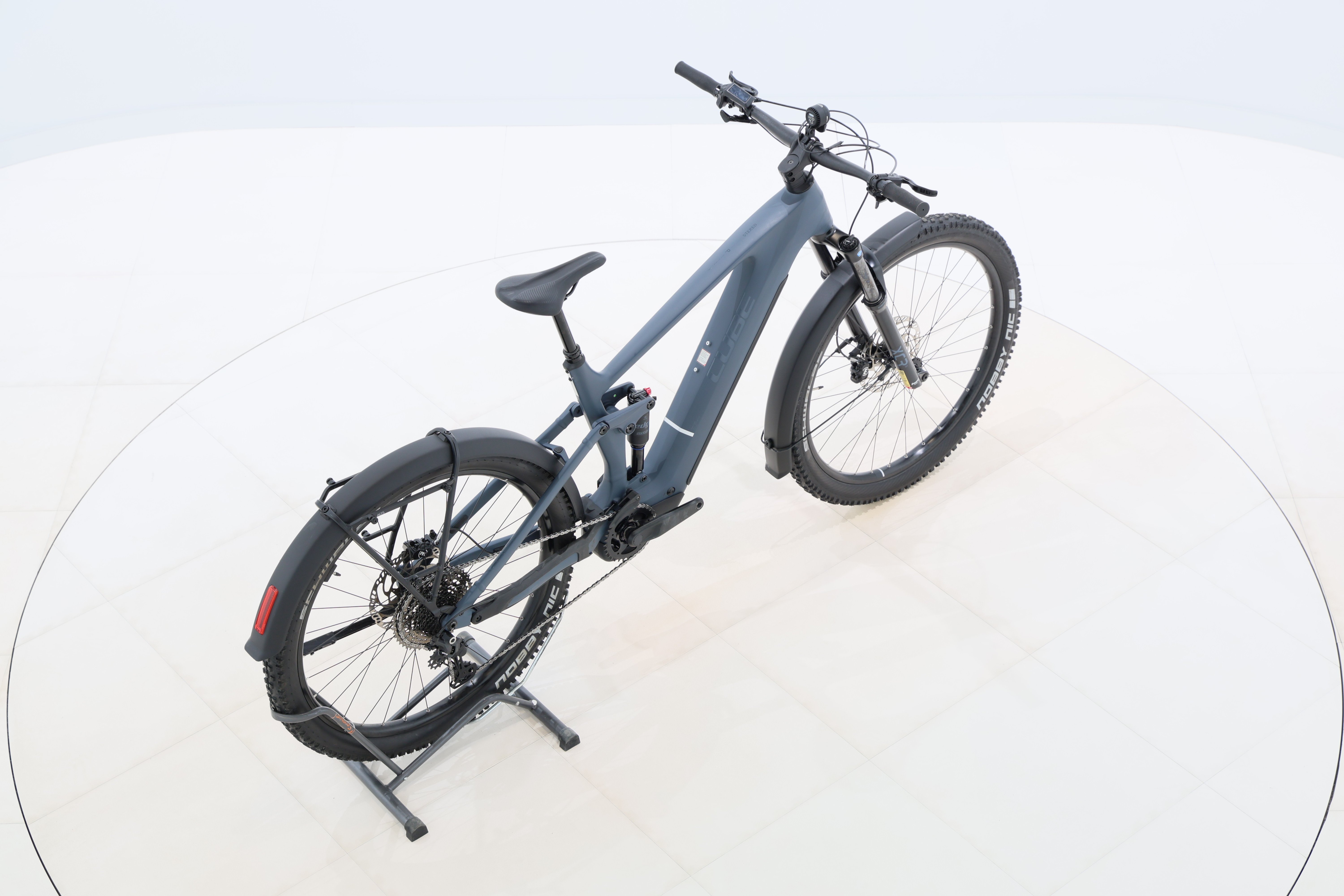 3f5cd1e7-e868-4bb9-b8c5-0ffb56fc099a