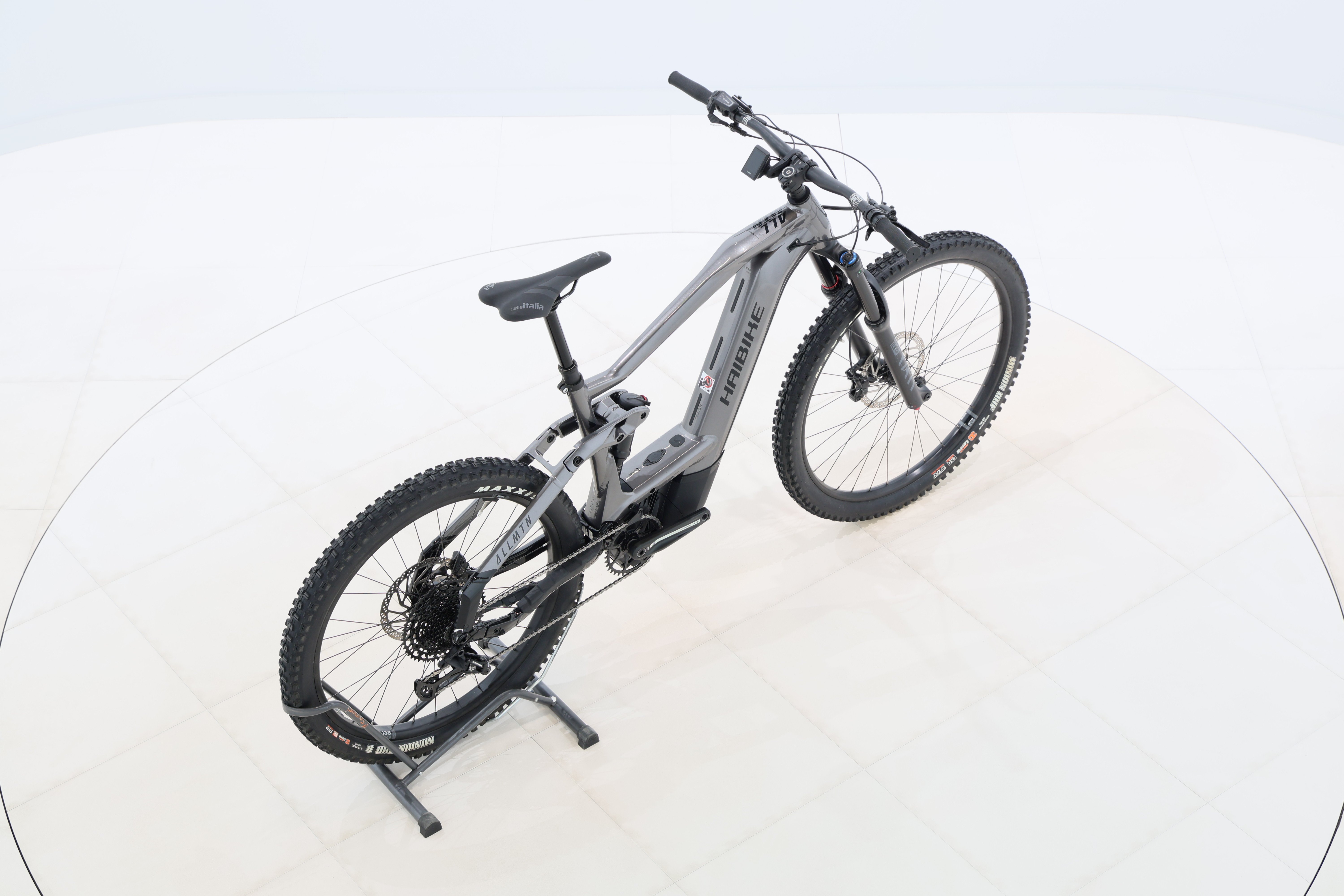 8b2335b7-68ce-40e9-8a70-a49776e3bf4c