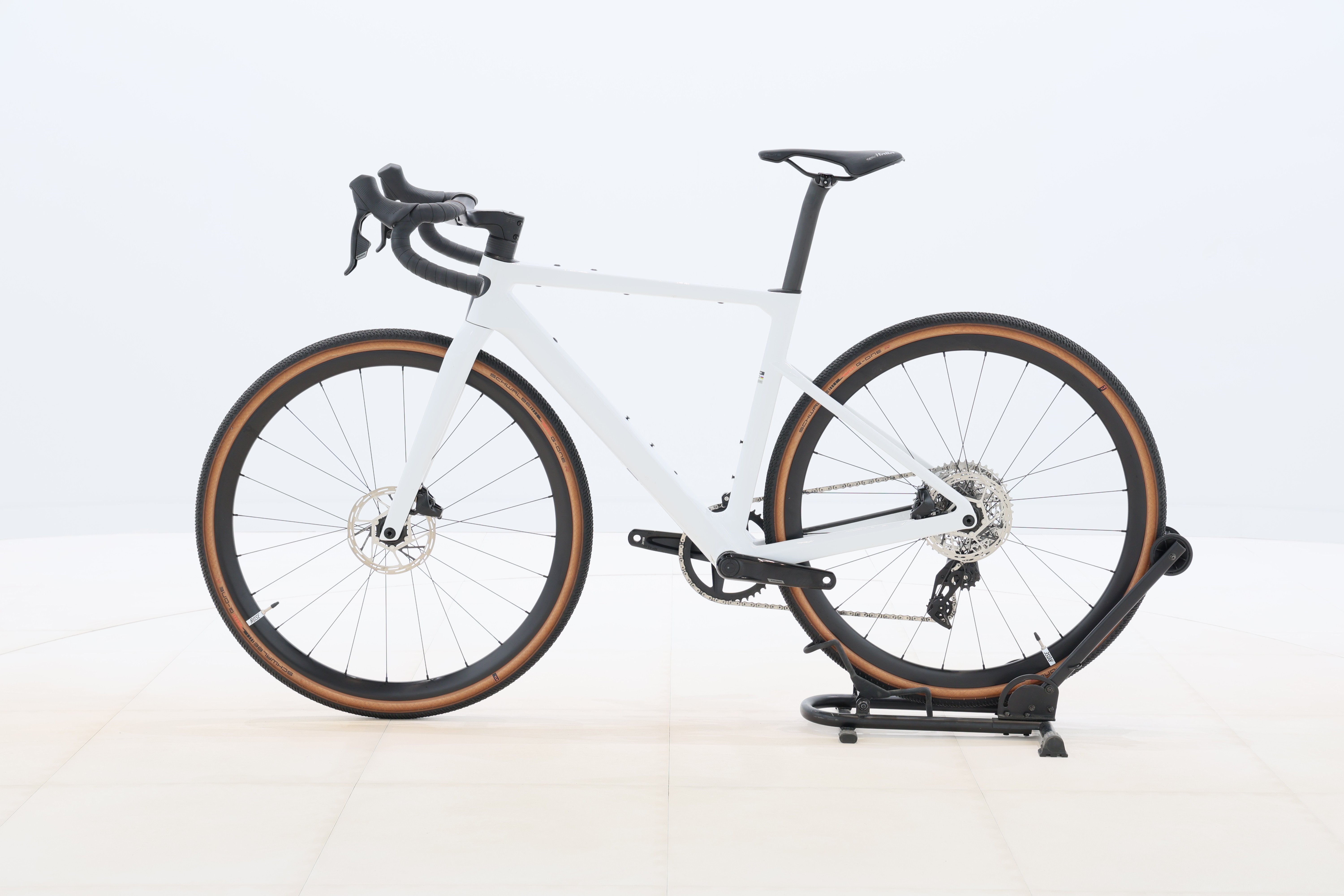 06aa9ed8-1c80-4533-8933-446b6b559946