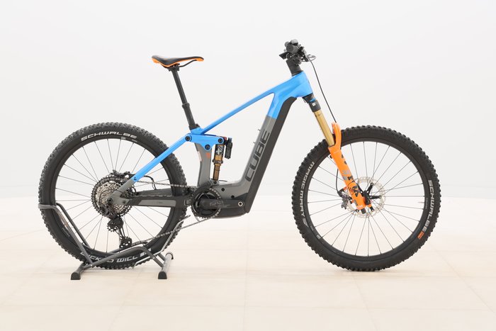 Cube STEREO HYBRID 160 HPC ACTIONTEAM 750 27.5 2023