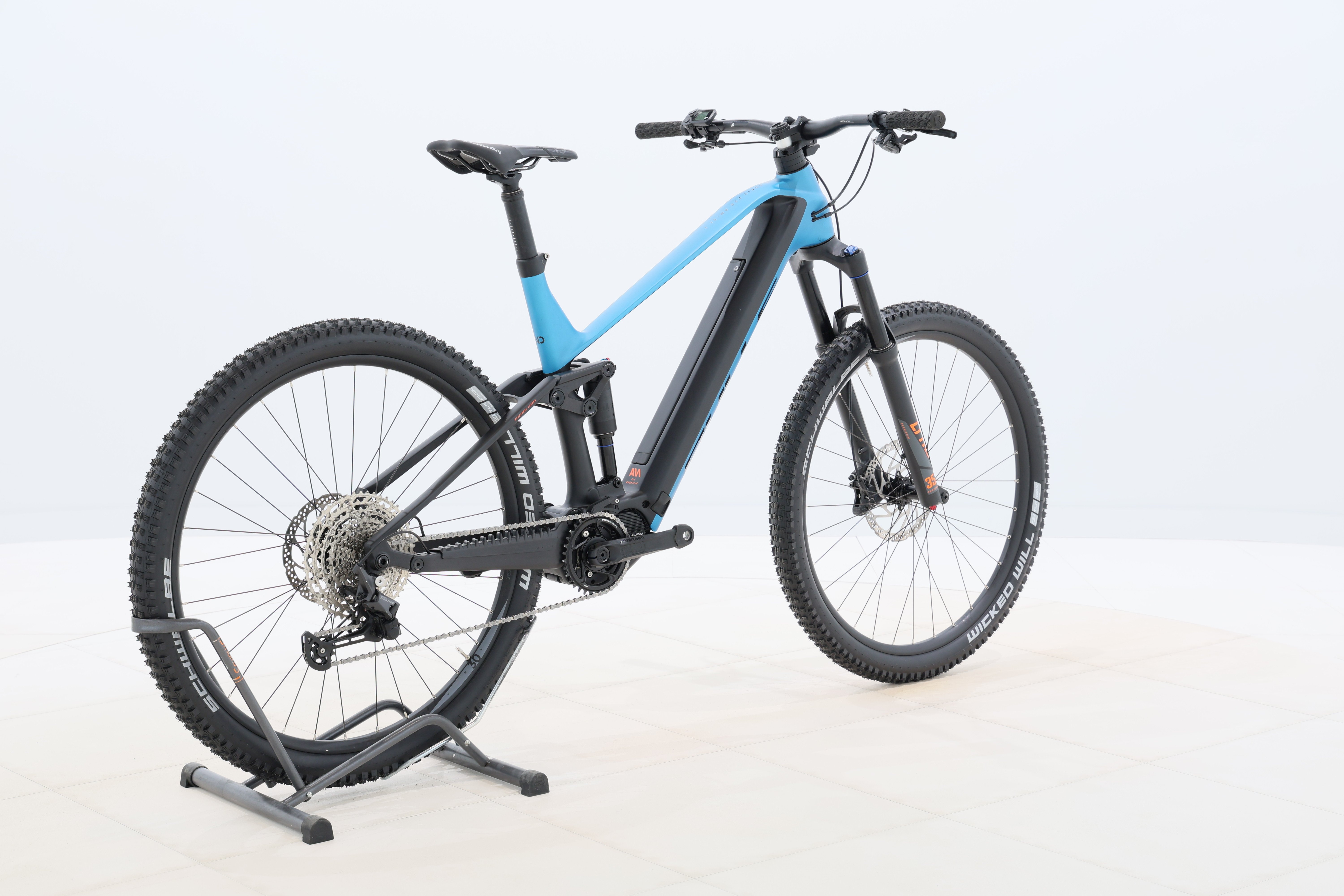 6c374183-84c4-4ece-8043-752668e47e94