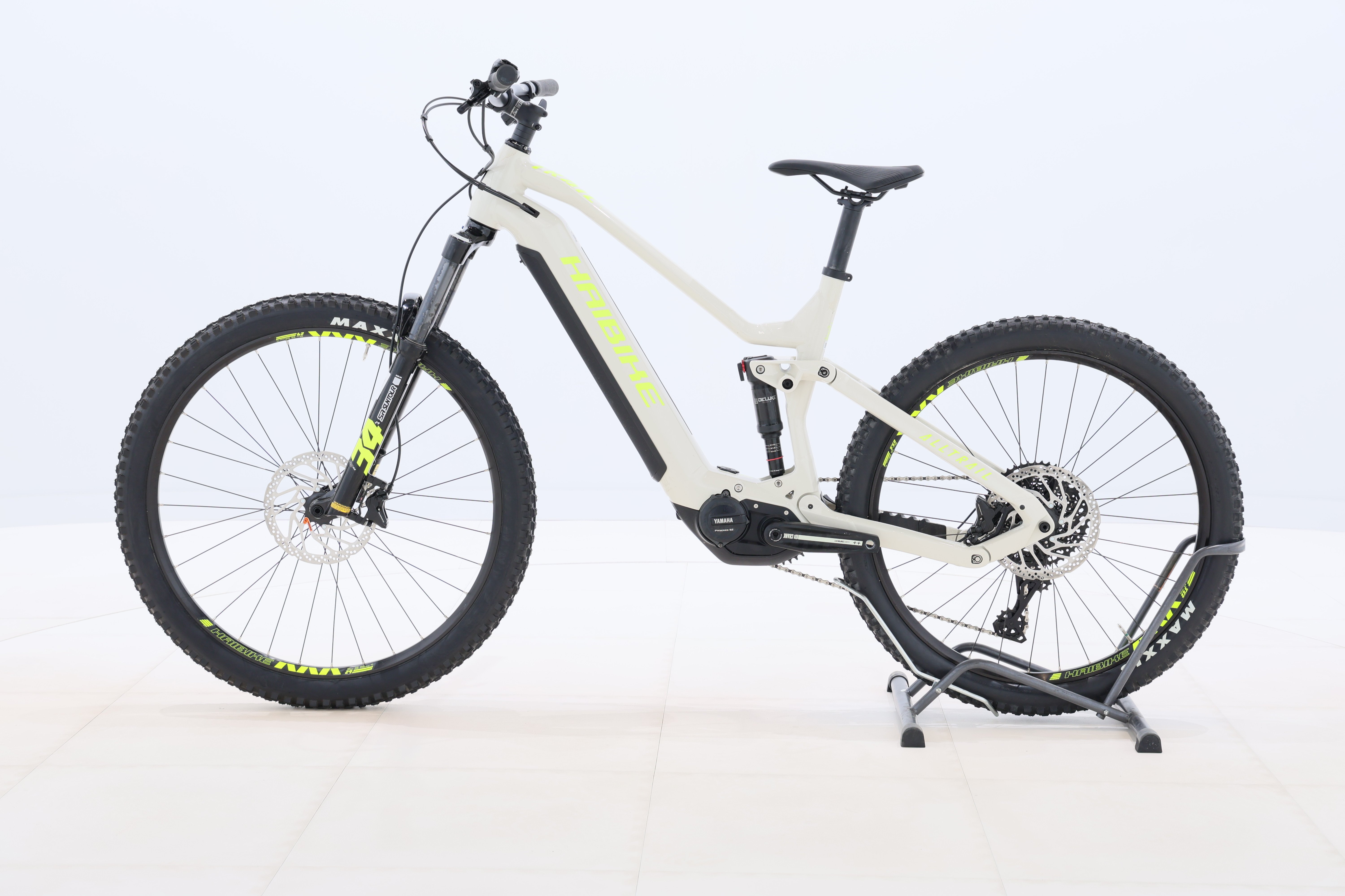 4b946923-0248-4d2c-9b36-b9658a13fd2d