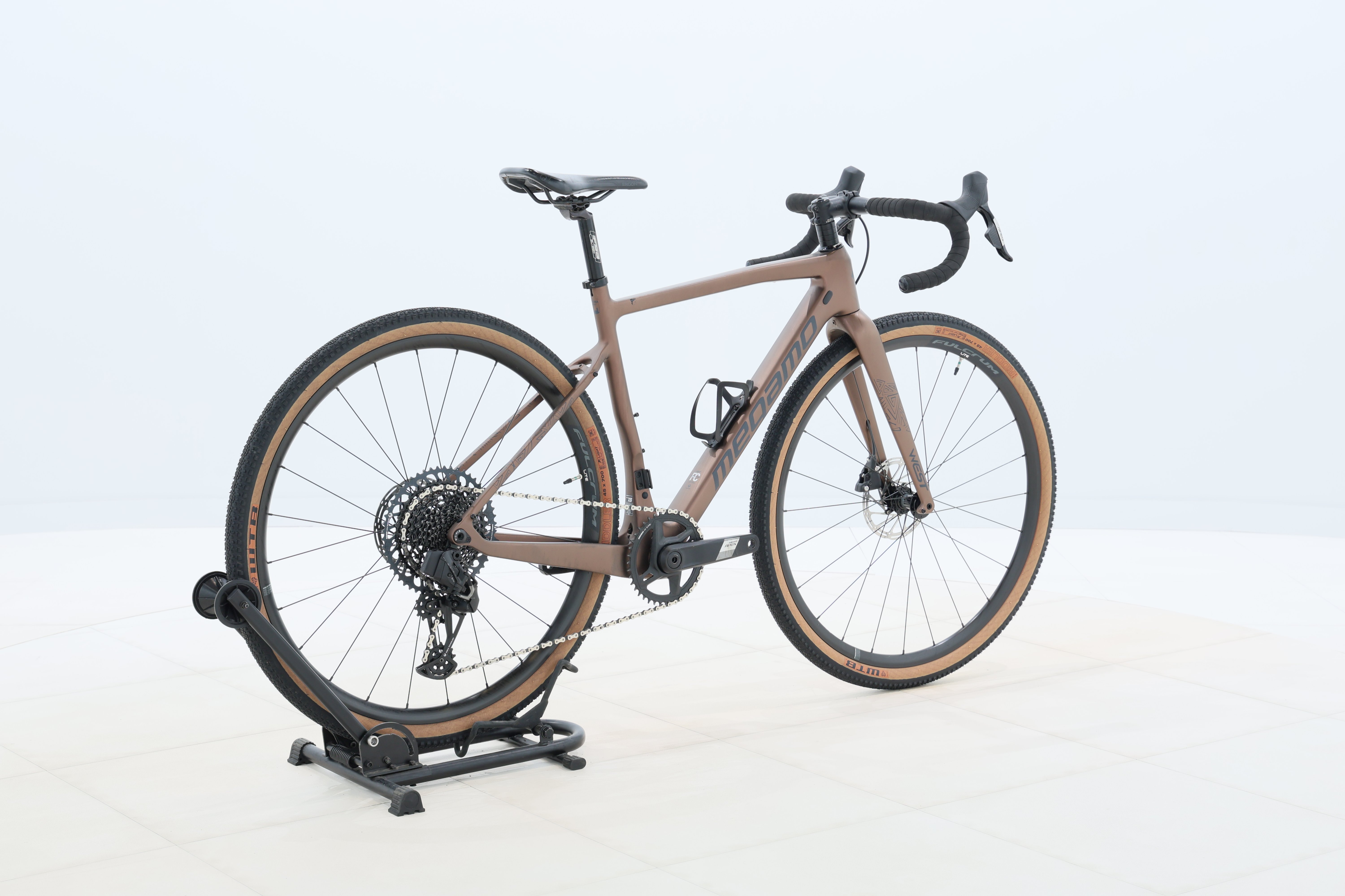 d79eb3b8-73c3-4b16-a002-a5f7129edd34