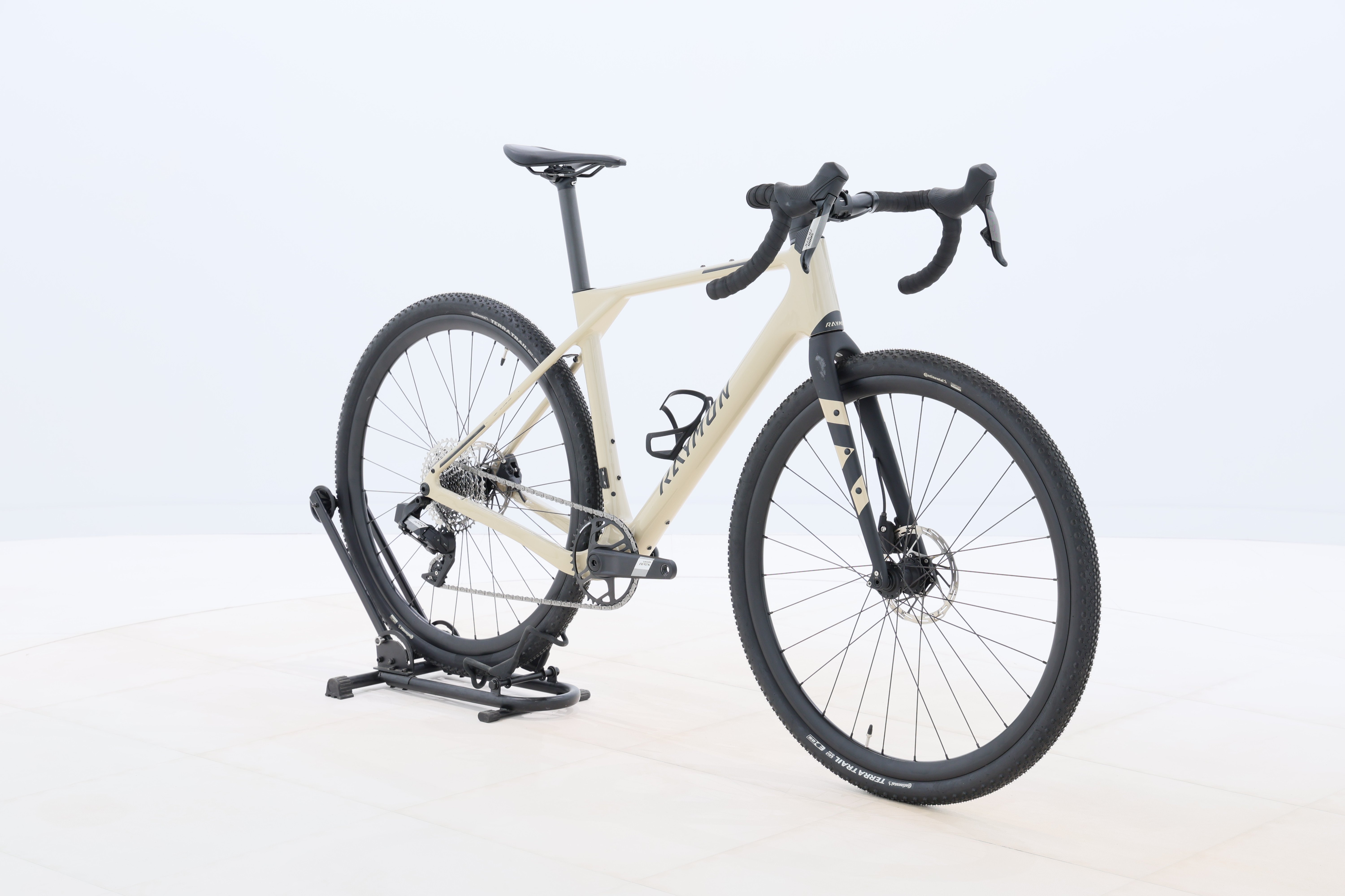 d3450a23-c20c-4bcd-8734-6075a4d6e85d