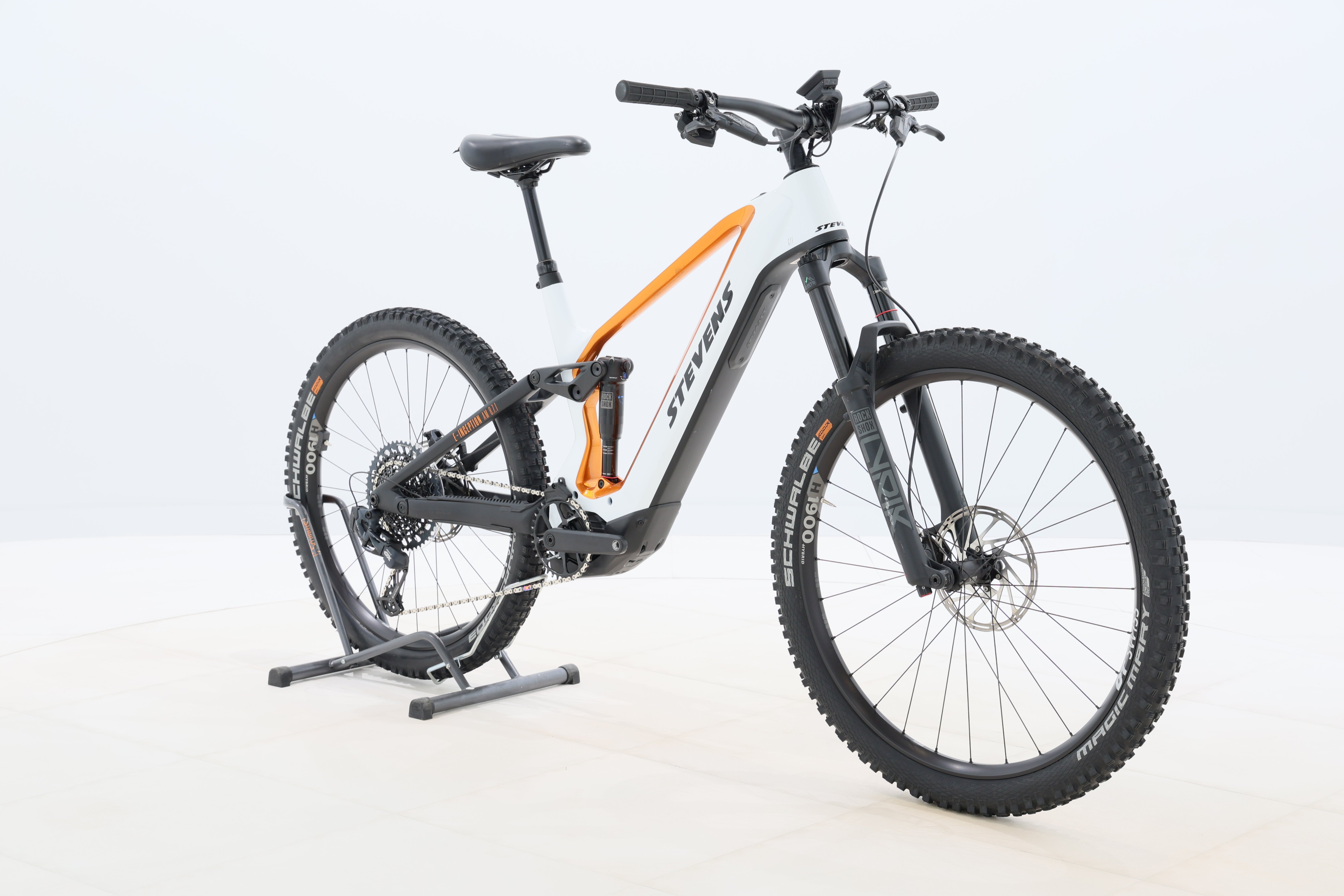 0faef77e-fdf5-4d3c-b776-f1b7047ab4ae