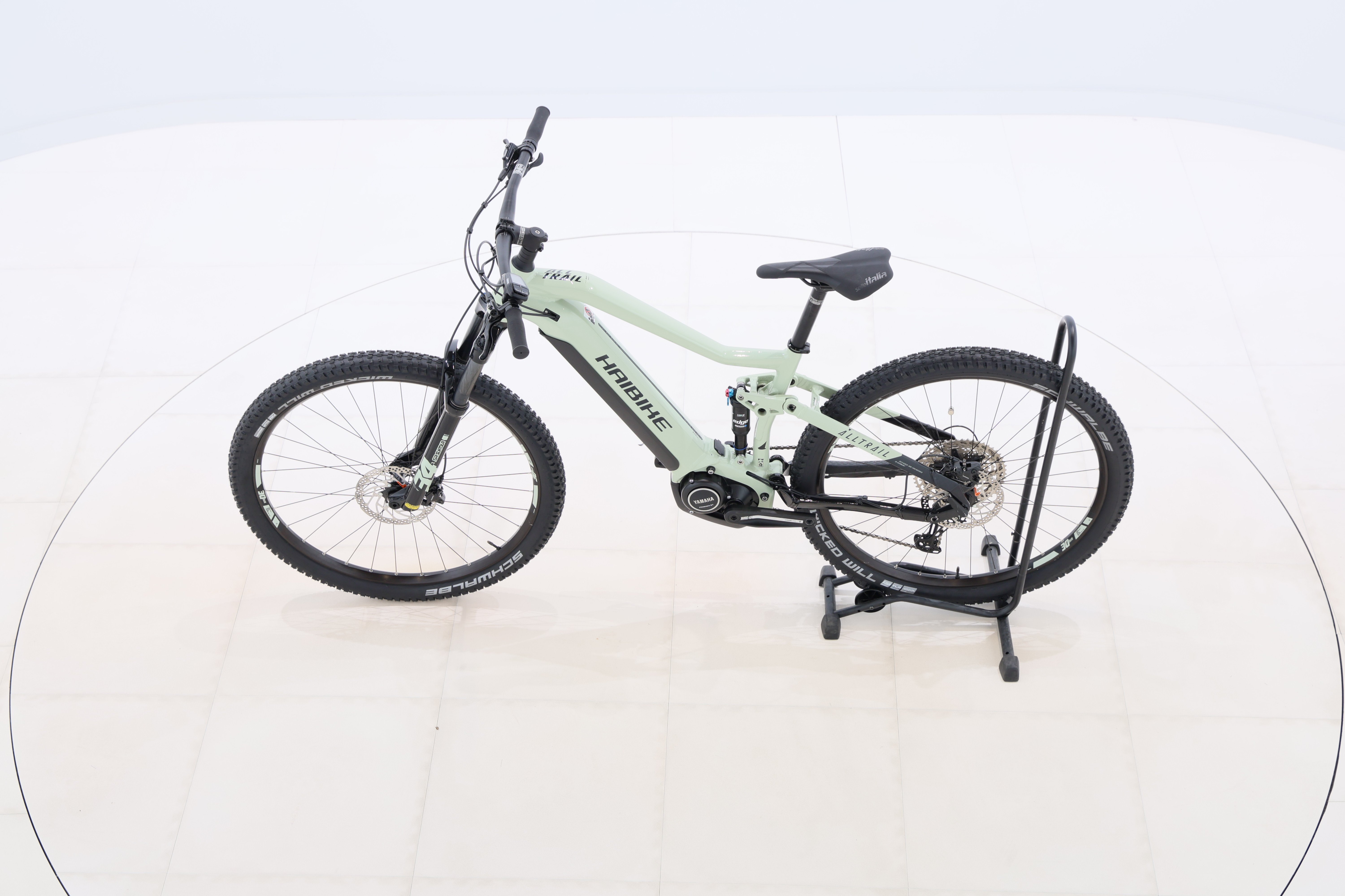 94c208b8-5958-4a30-ae19-383bc560d1dd