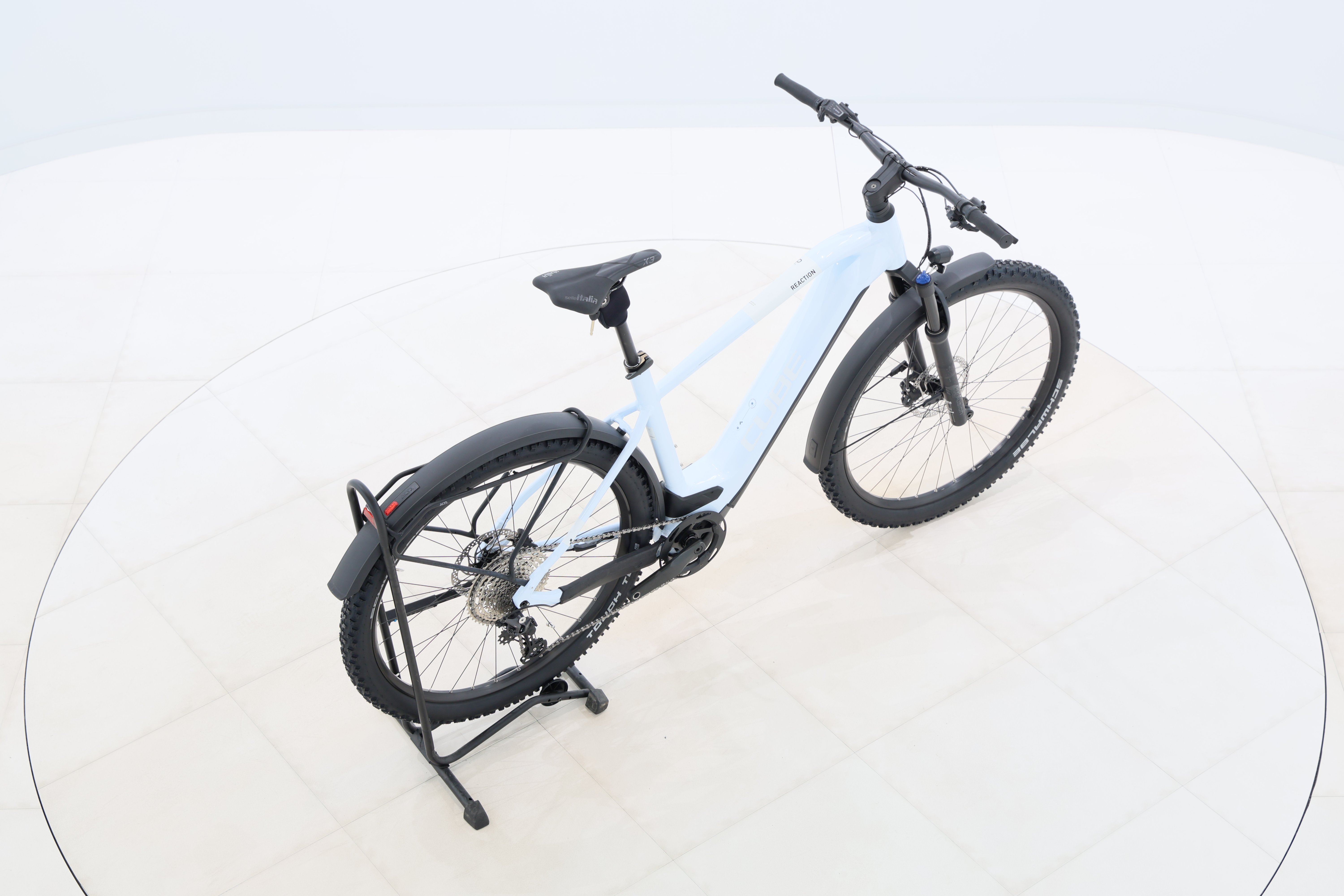 c751856b-5c8c-4518-bbcb-ebbb2000d9bf