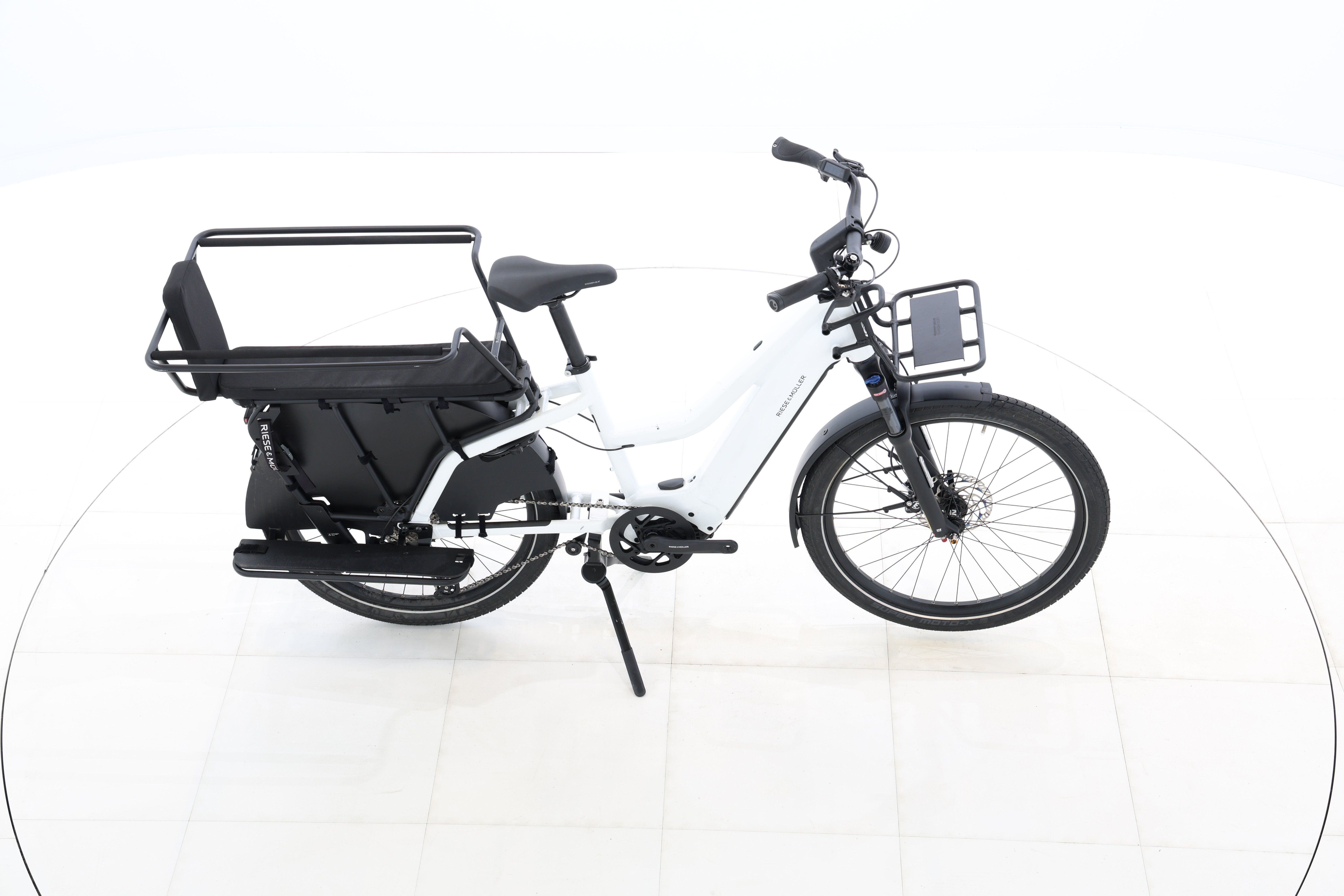 3edd84ea-3c6b-425d-83c2-ece7a79d2fa4