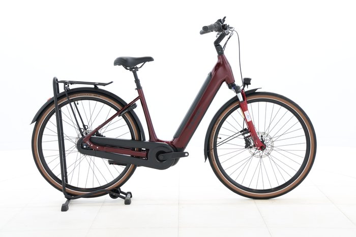 Cube SUPREME HYBRID PRO 625 2024