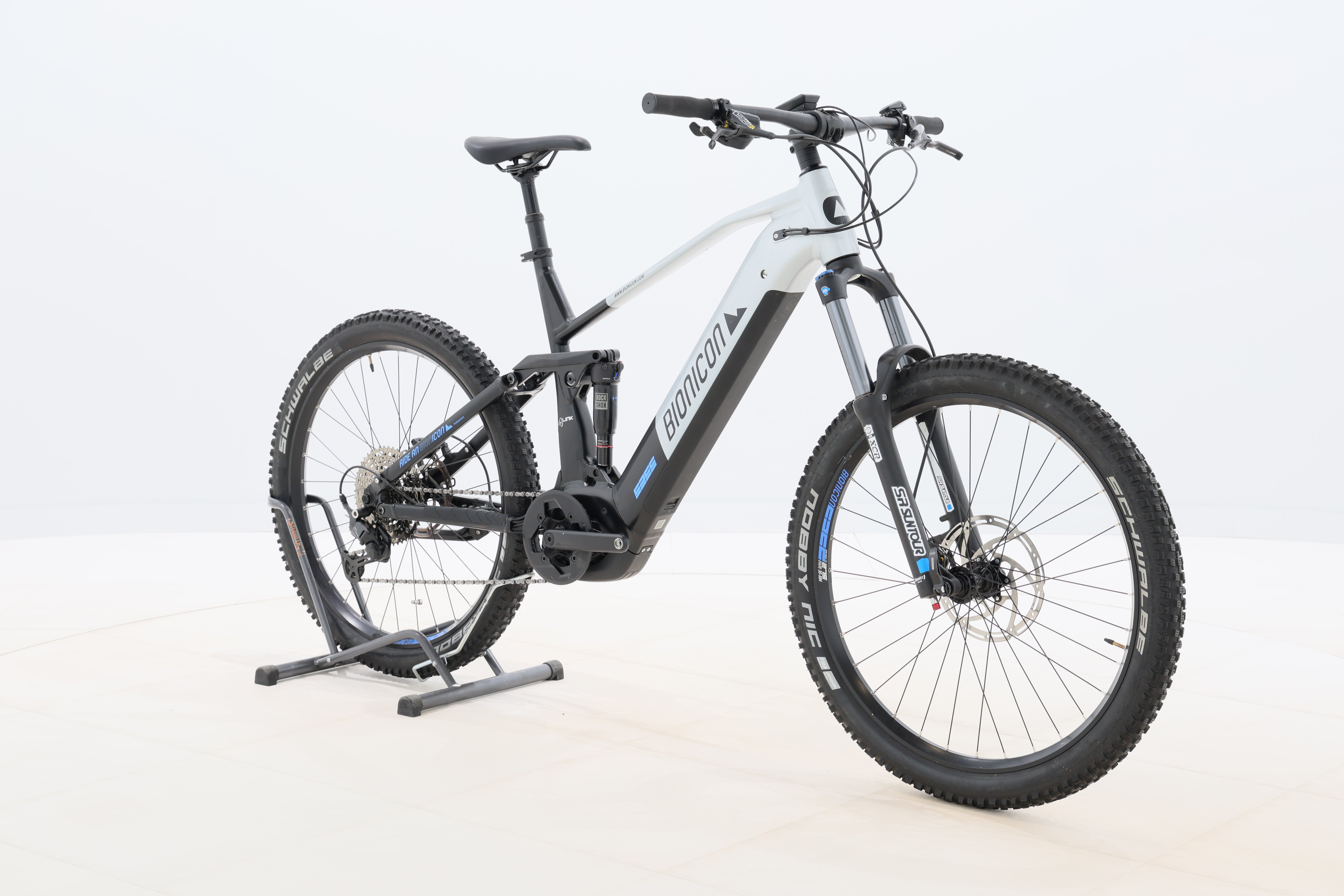 f6382684-26b2-4e15-897f-8c34ec1adf2c