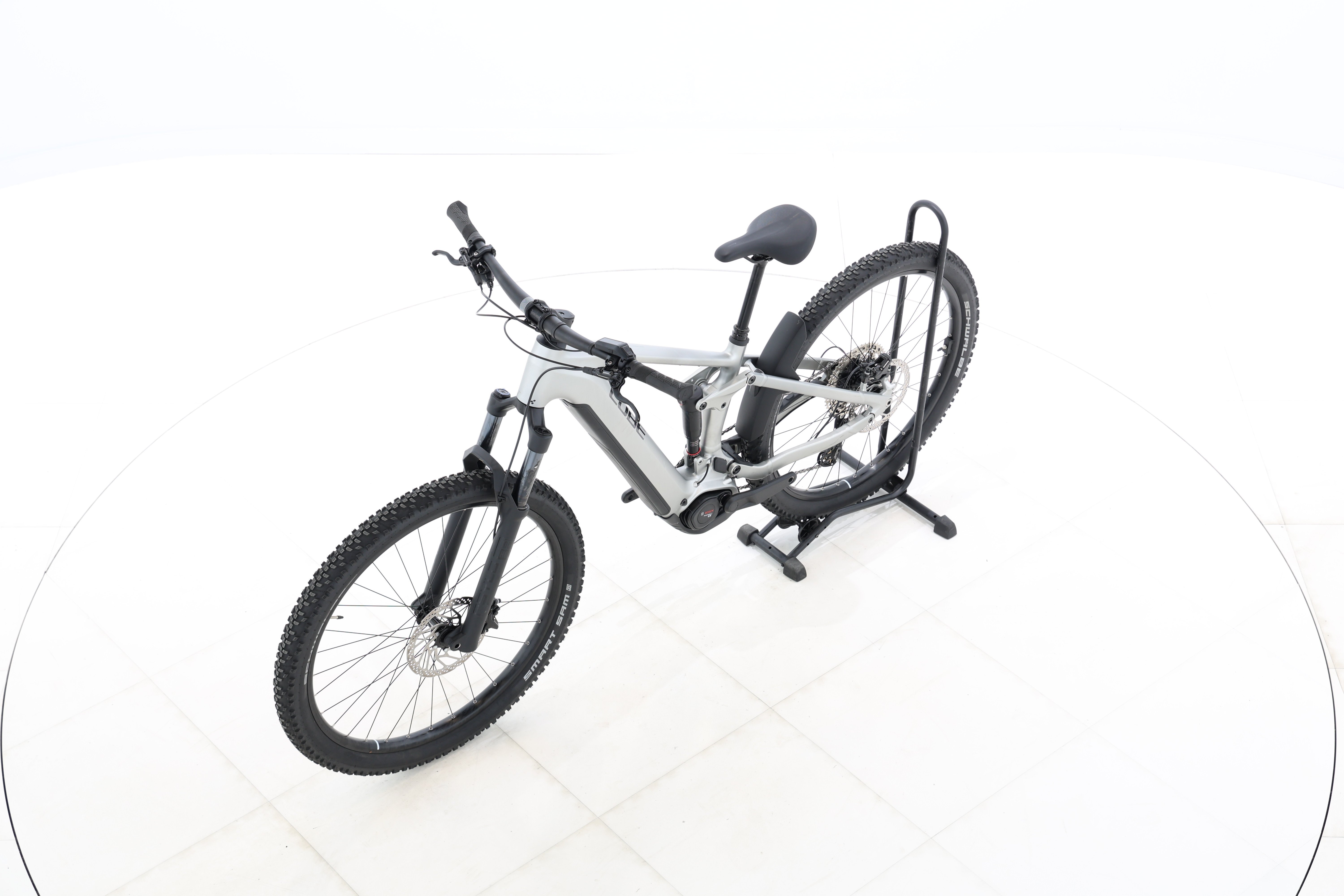 f0efb00b-a2a3-45f4-9b62-73012da32ada