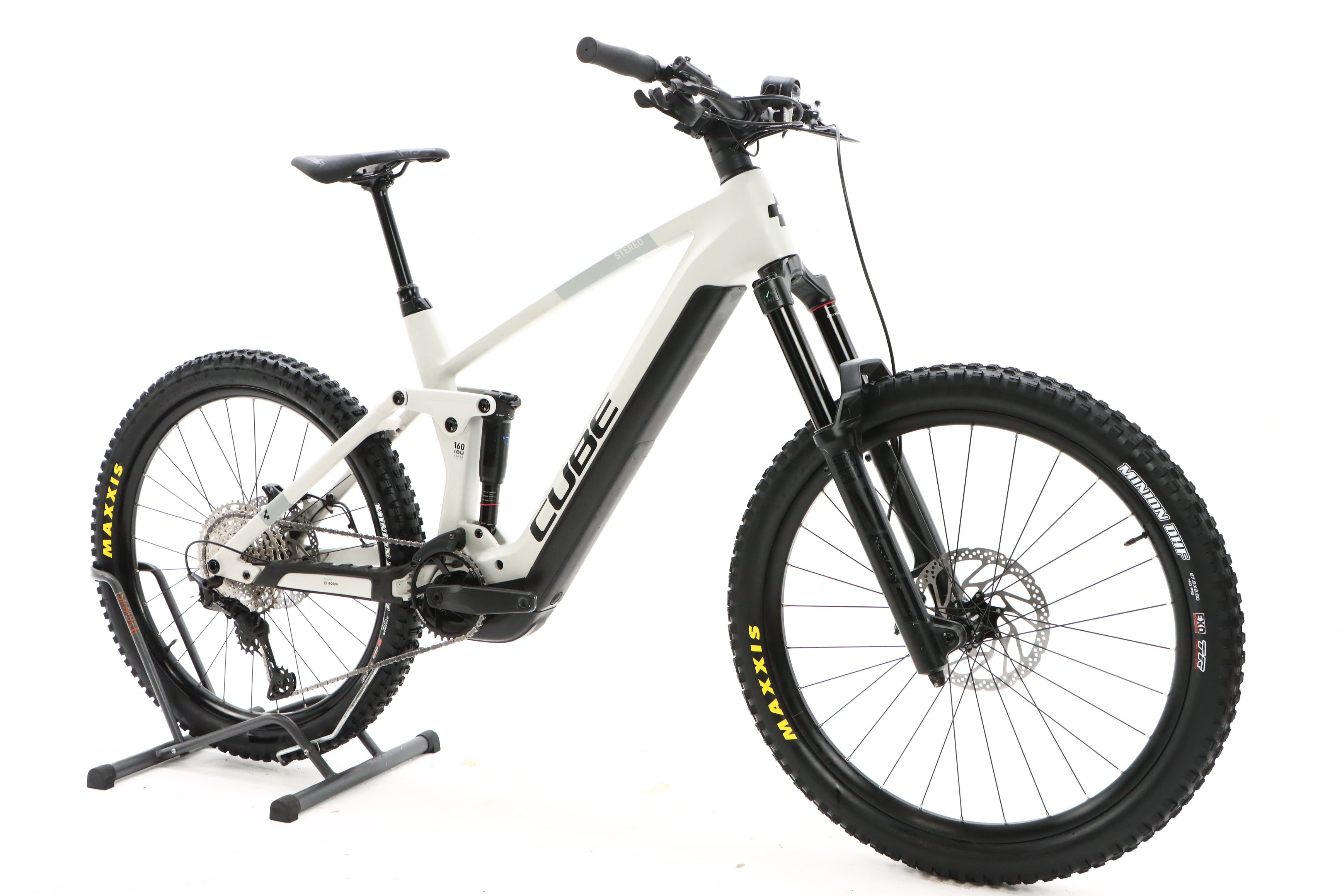 e53ee8df-c41e-46d5-86bf-b33473dc1cb3