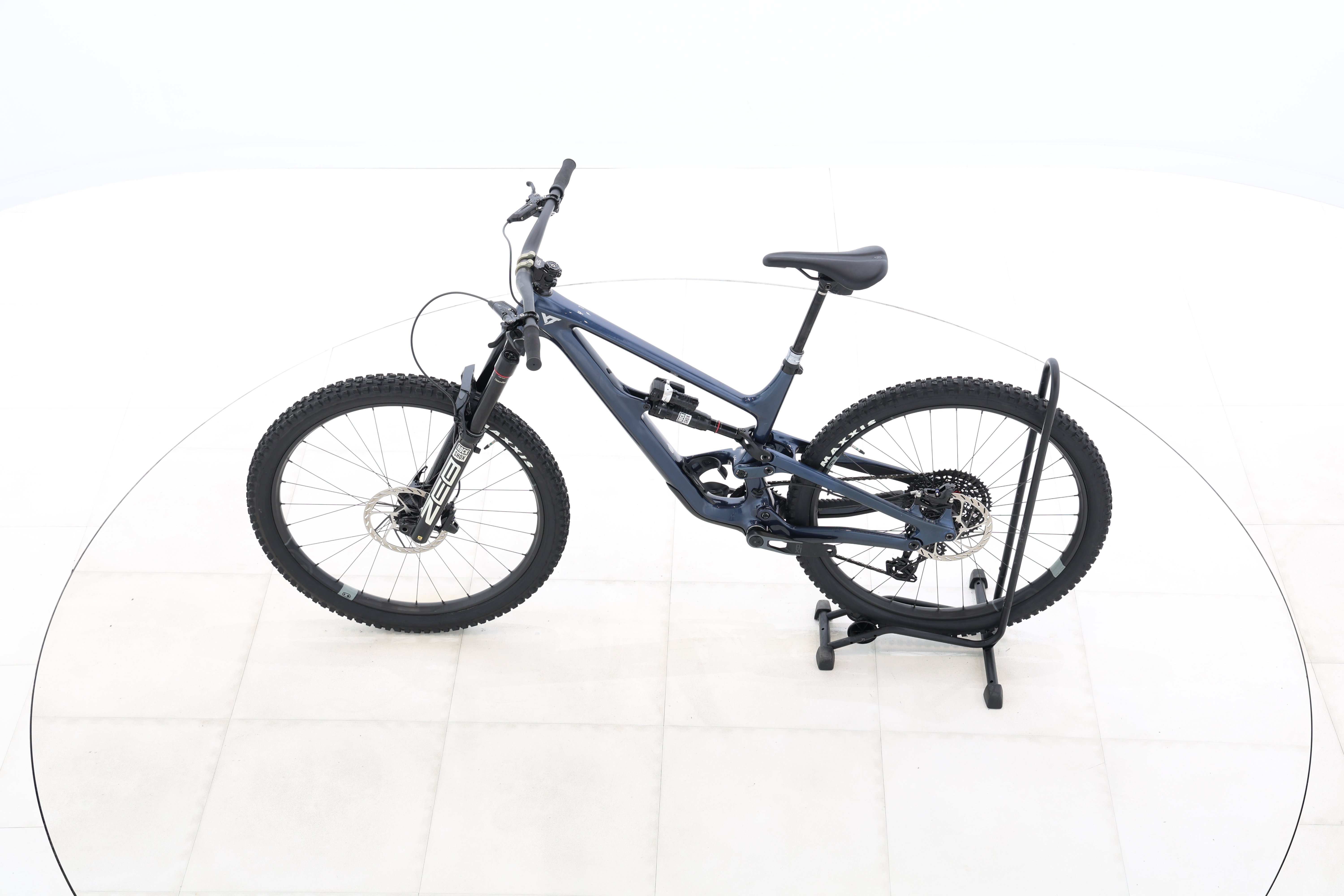 d9c5195d-de66-416c-b00b-930dce6a7afb