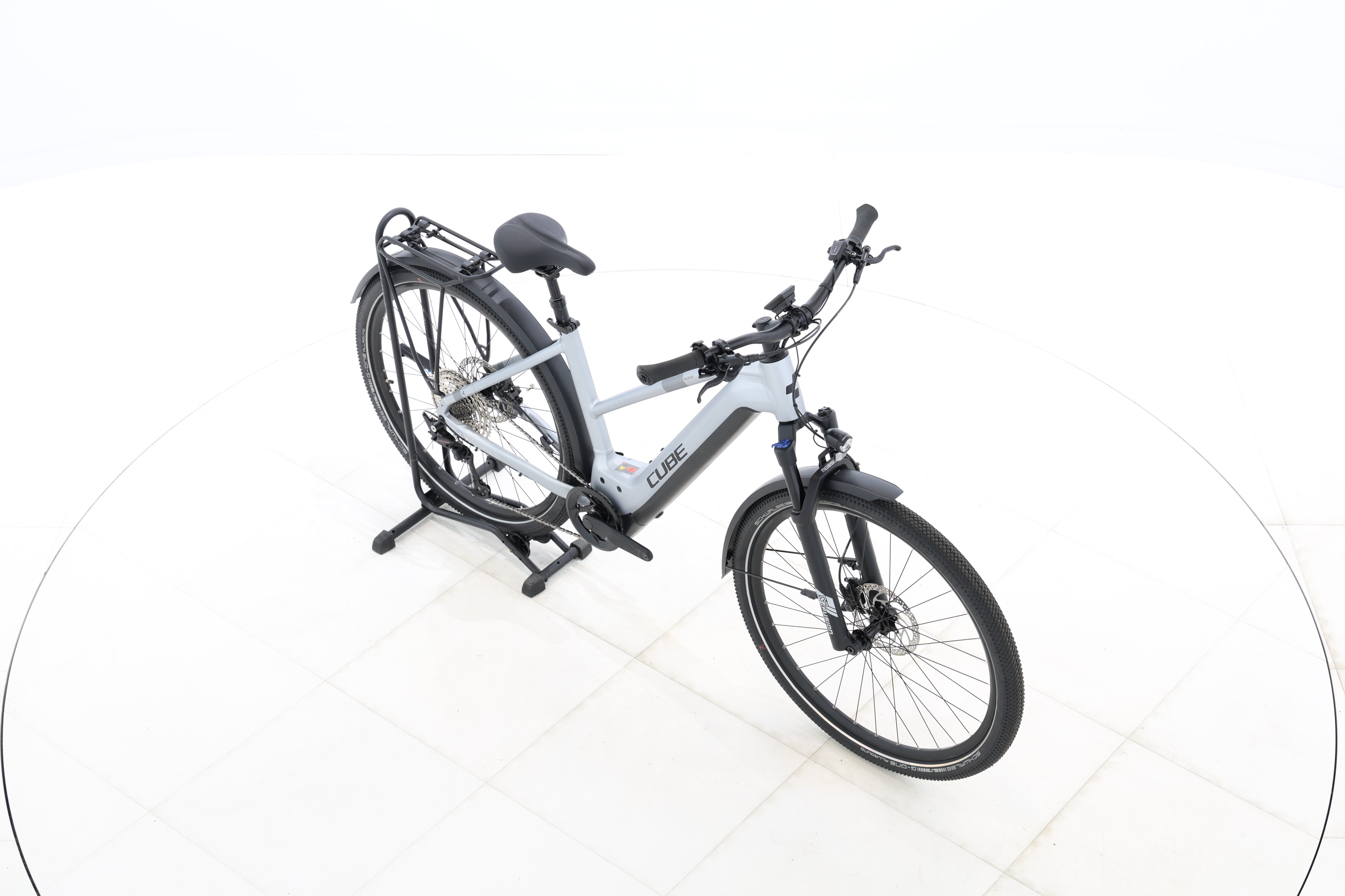 1b0a9995-84b9-435f-8d40-71d1fdd62454