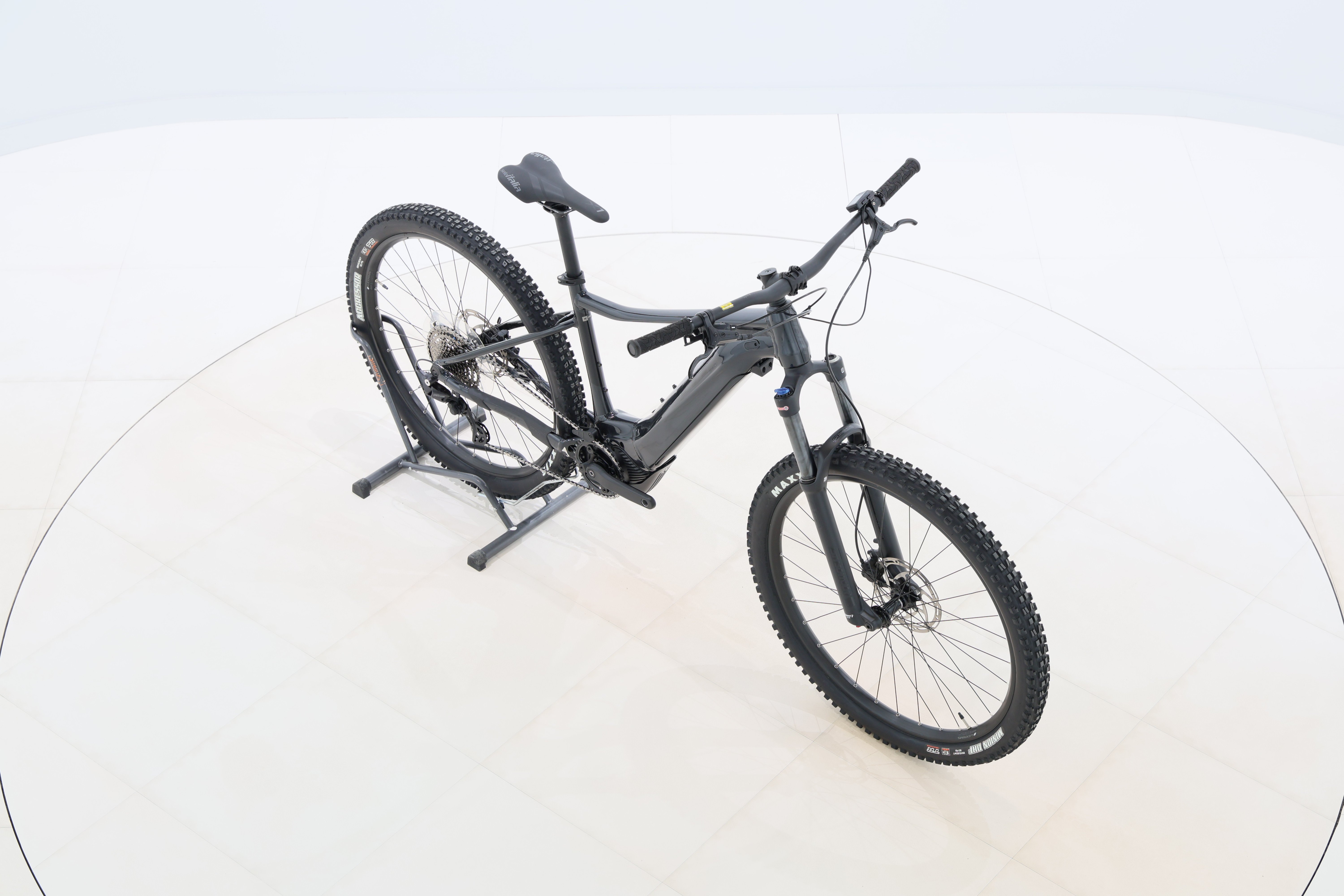 8efbbd71-4bc3-4794-8ca5-d950b60e9137