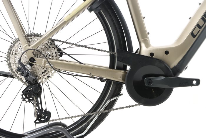 Cube KATHMANDU HYBRID PRO 750 2023