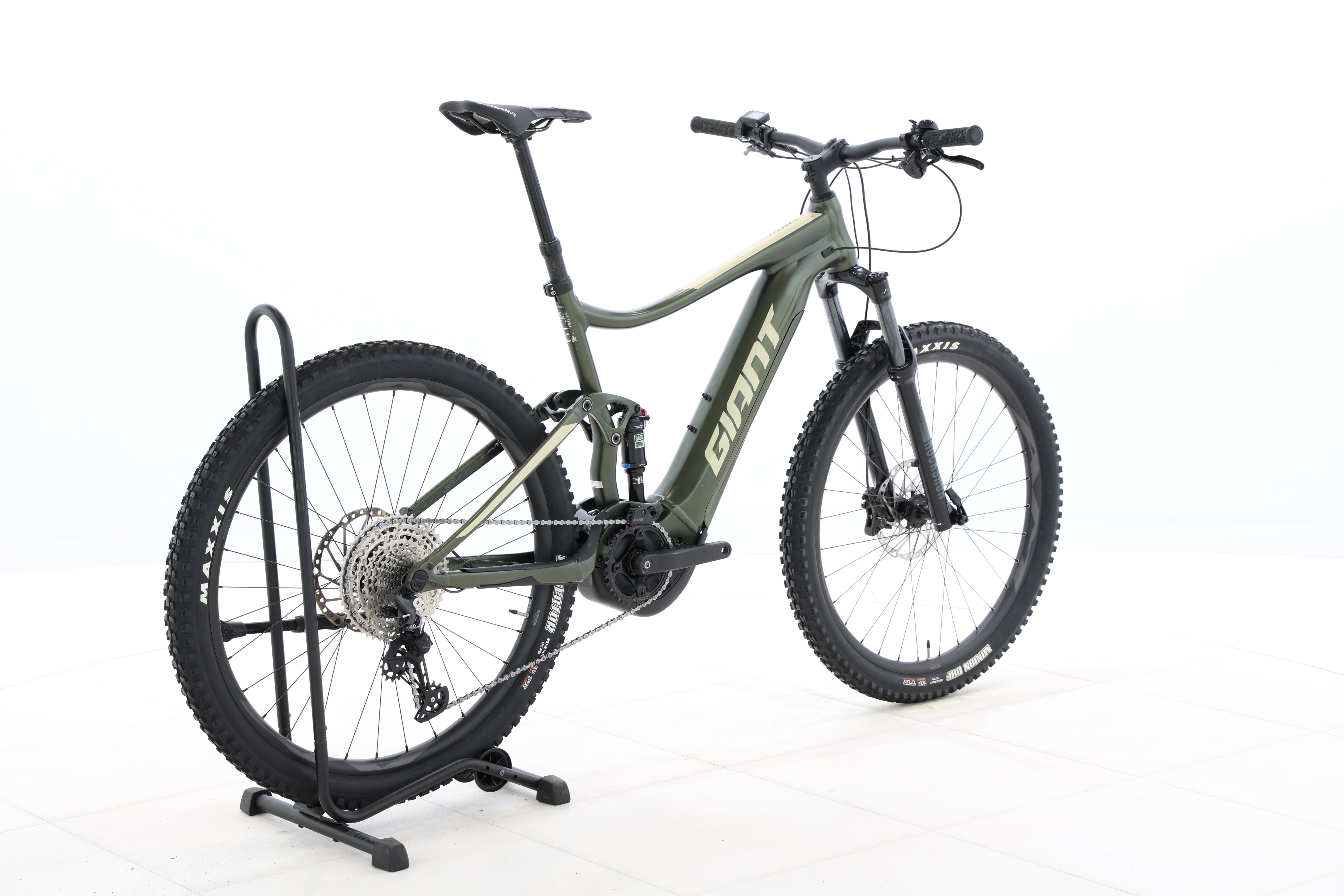 ffe18237-bd94-42f9-8559-09bb5a49e283