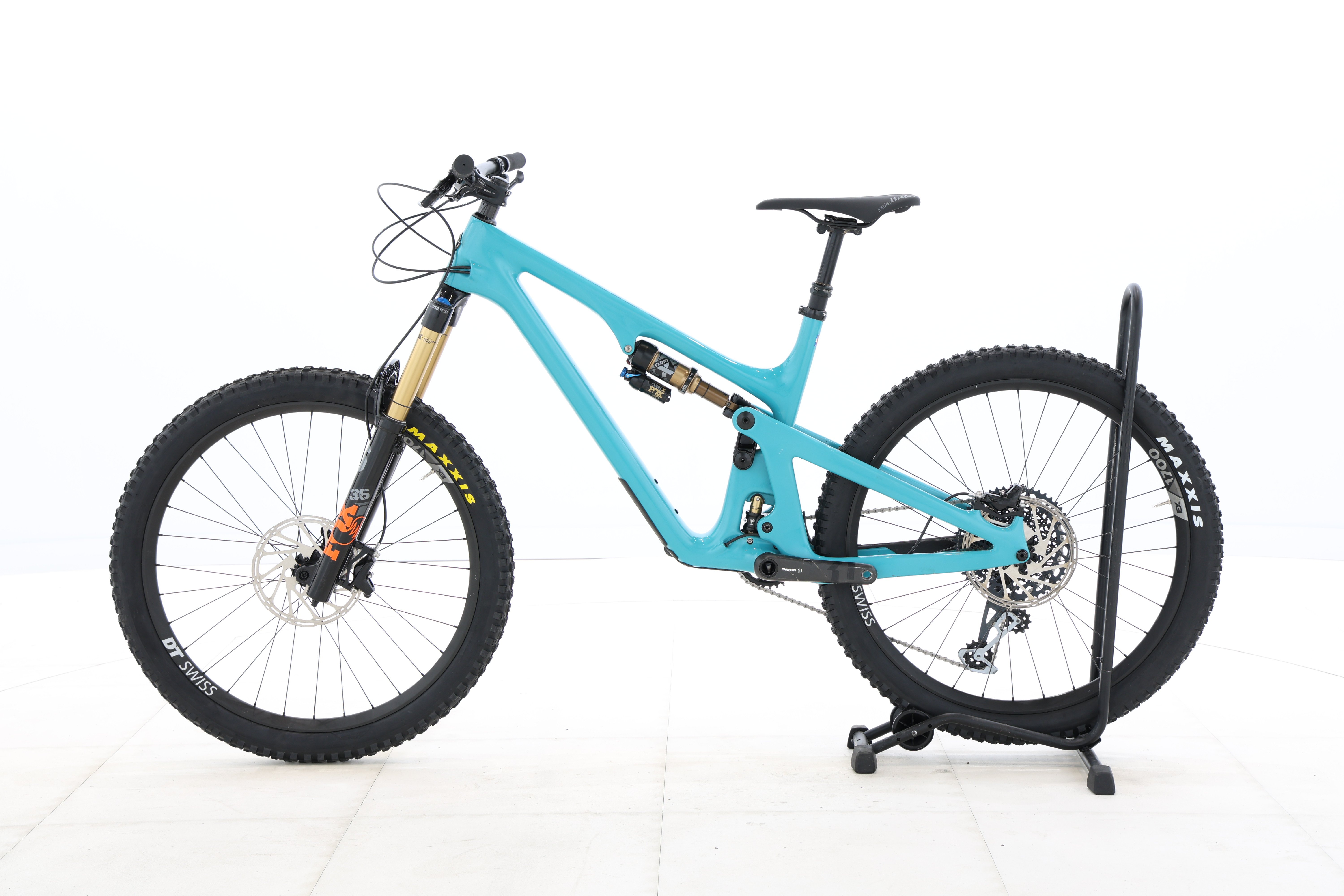 d84f4eac-15e4-4f44-83ed-af95c5c8b651