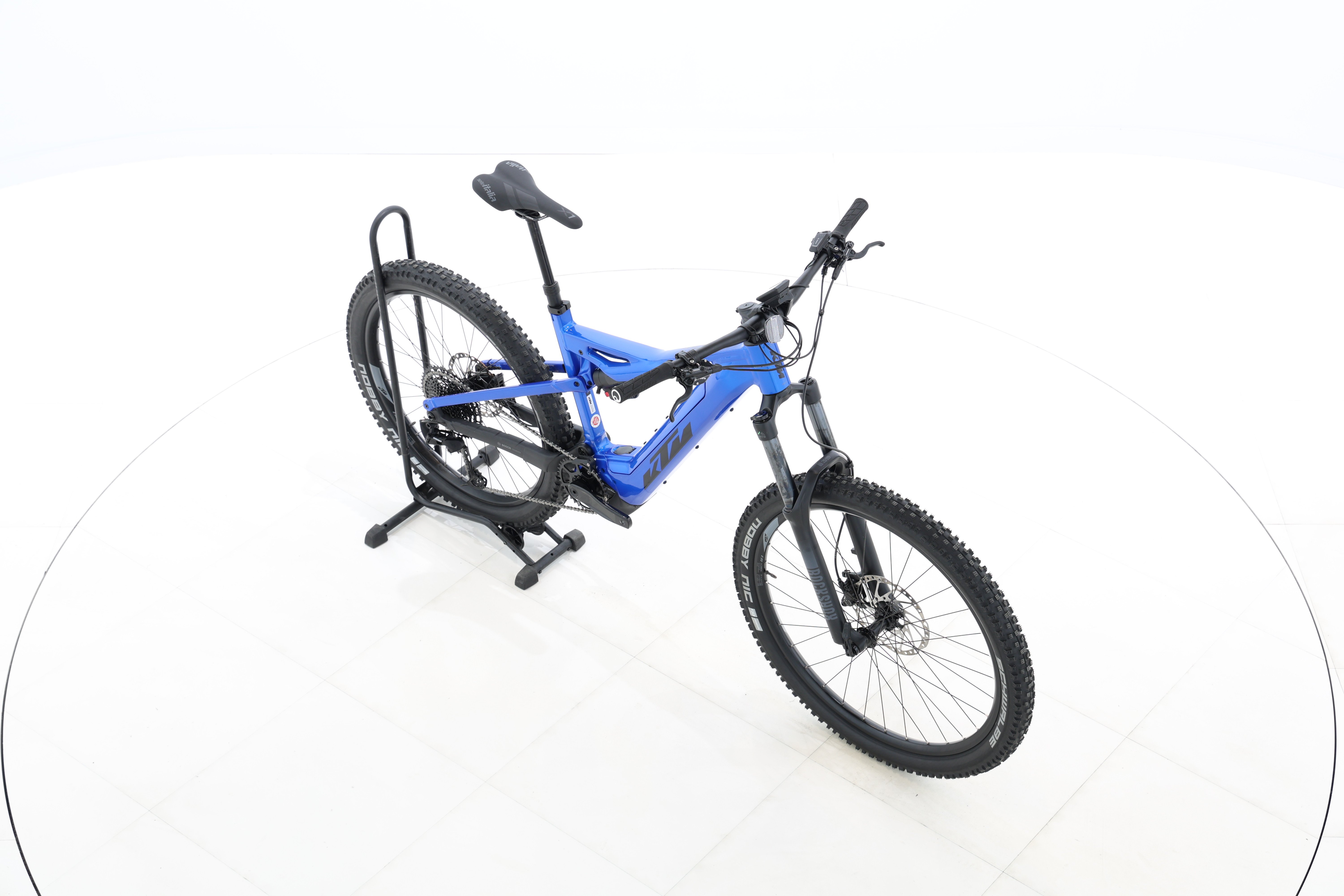 b053546d-3593-41c1-8867-7421c5f71513