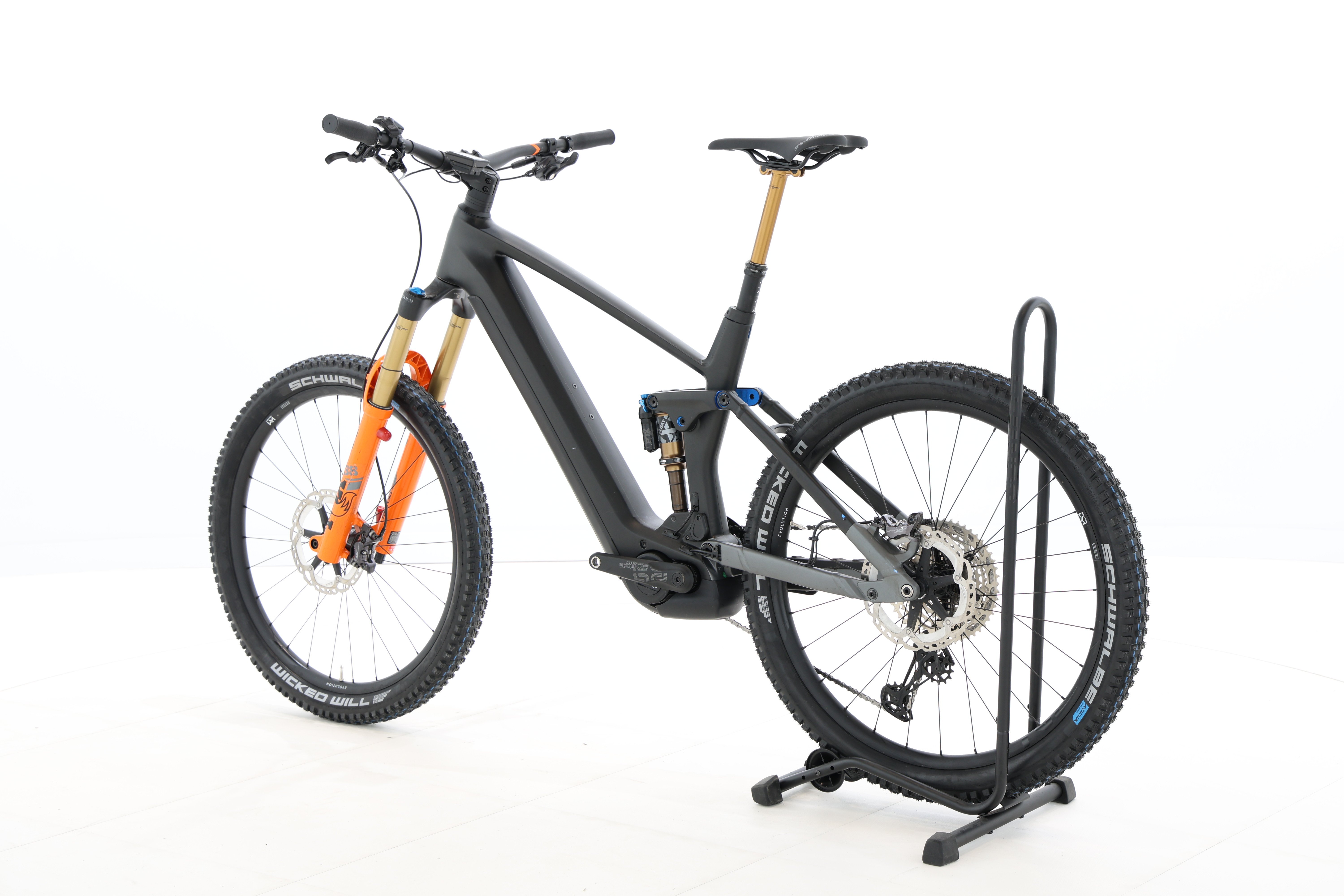 cfd04cc8-986e-430e-b1a7-7f8056e2e43f