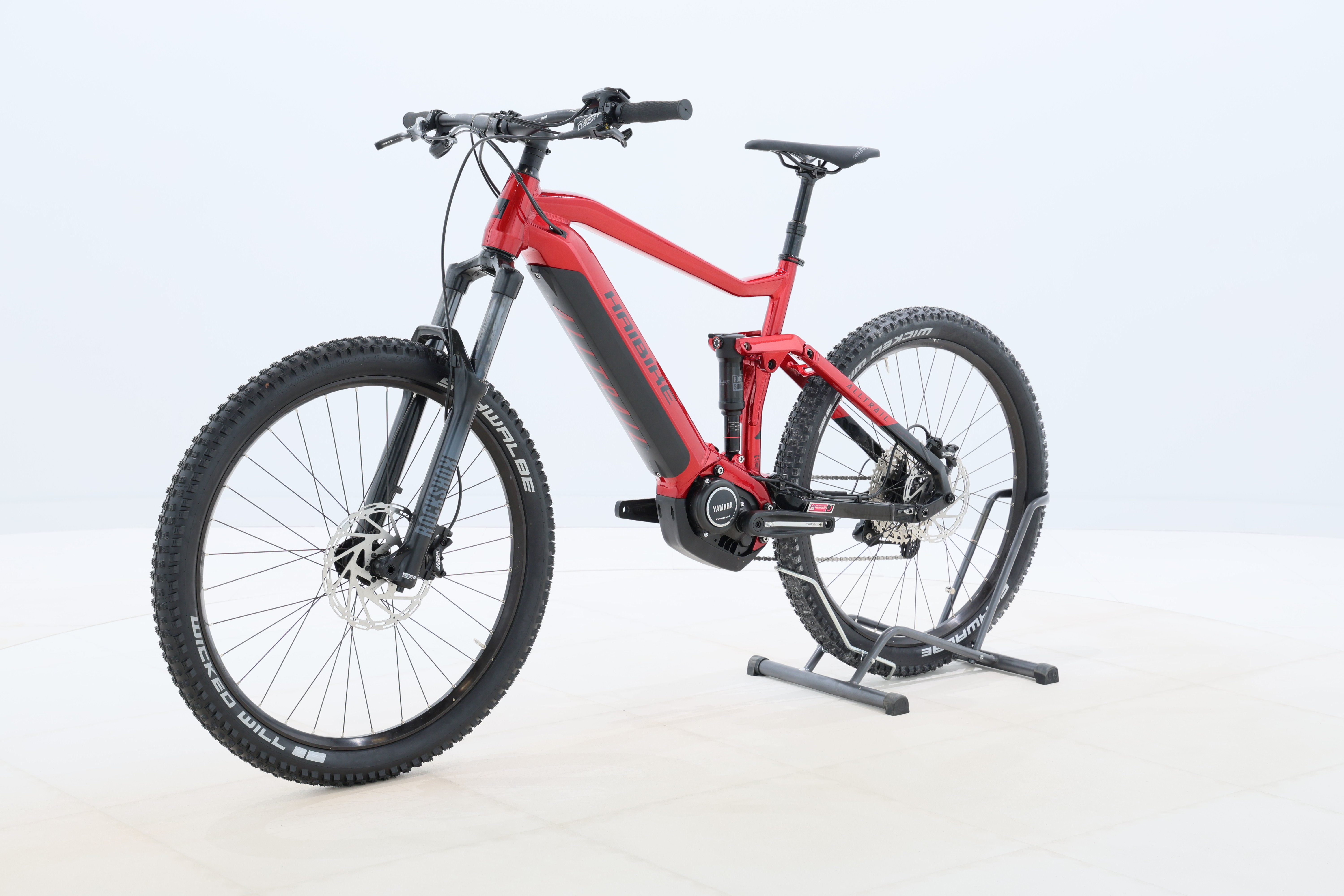 633a12e5-df81-4c30-9e55-053282f37b85