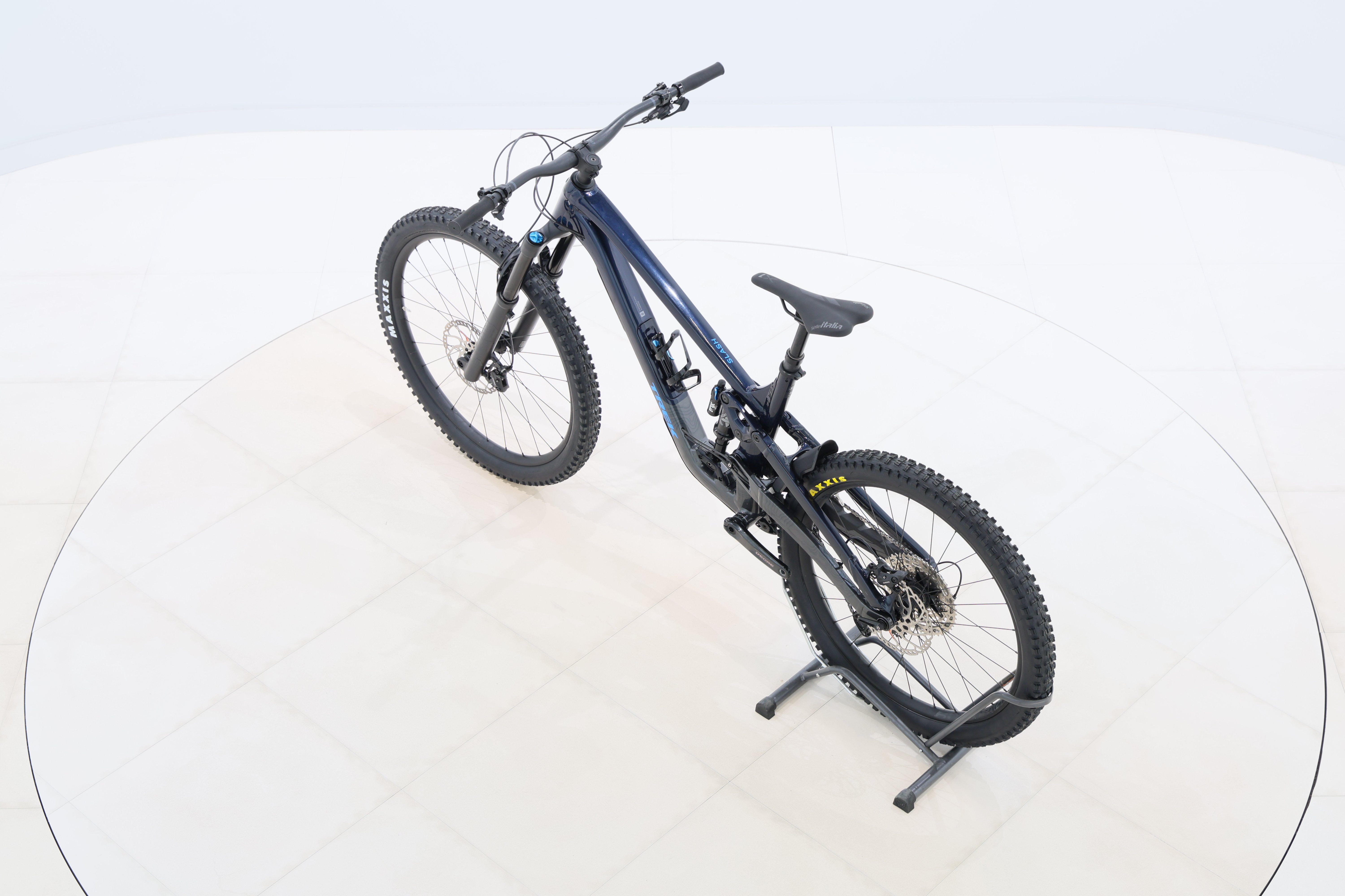 4c5f7045-4e77-4db1-ae4a-d780a3517f9a