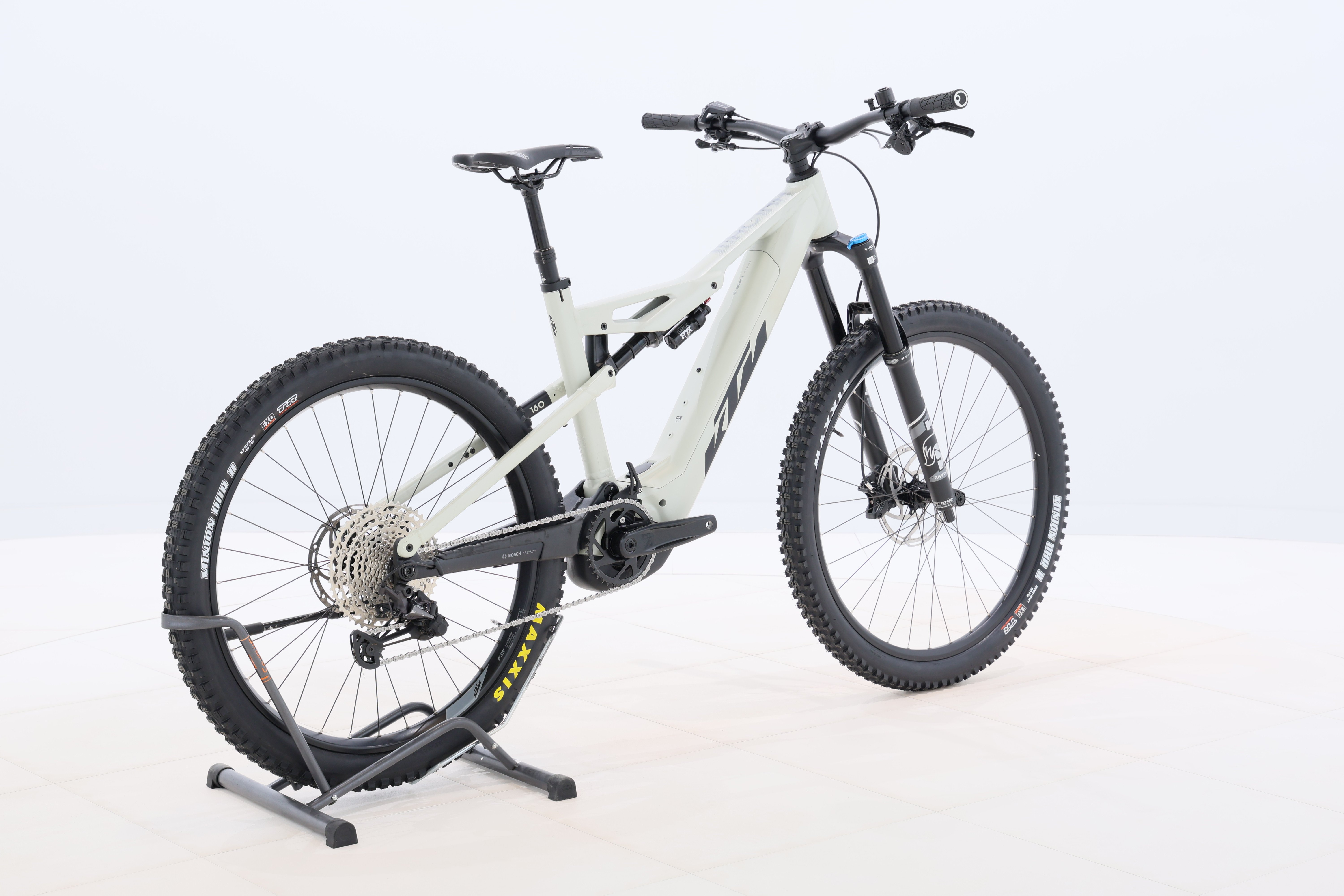 f4ee20b8-73f7-443c-8beb-c61e2e7abfba