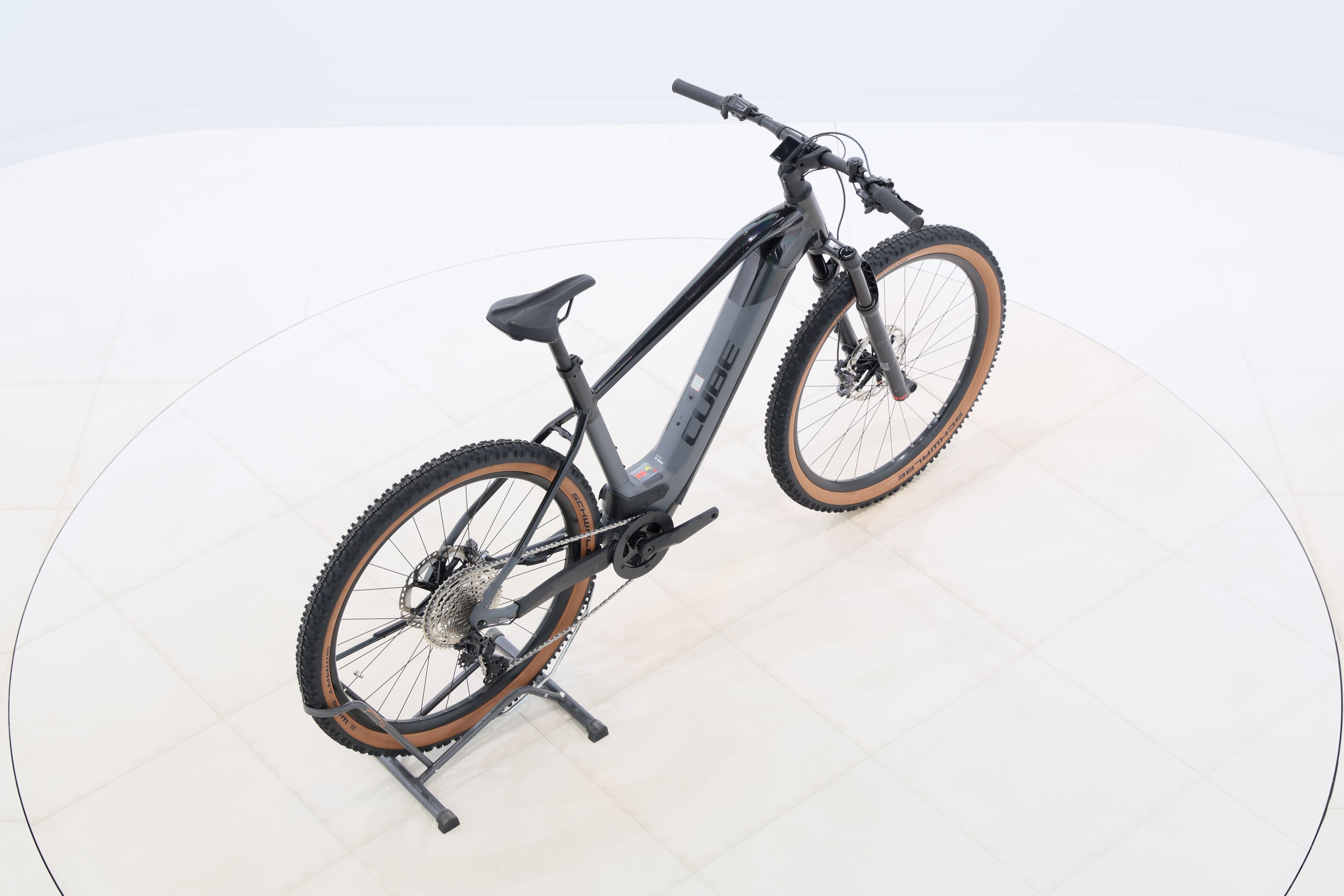 cfa8b958-8a82-4e6d-ac42-01c4eebf90a2