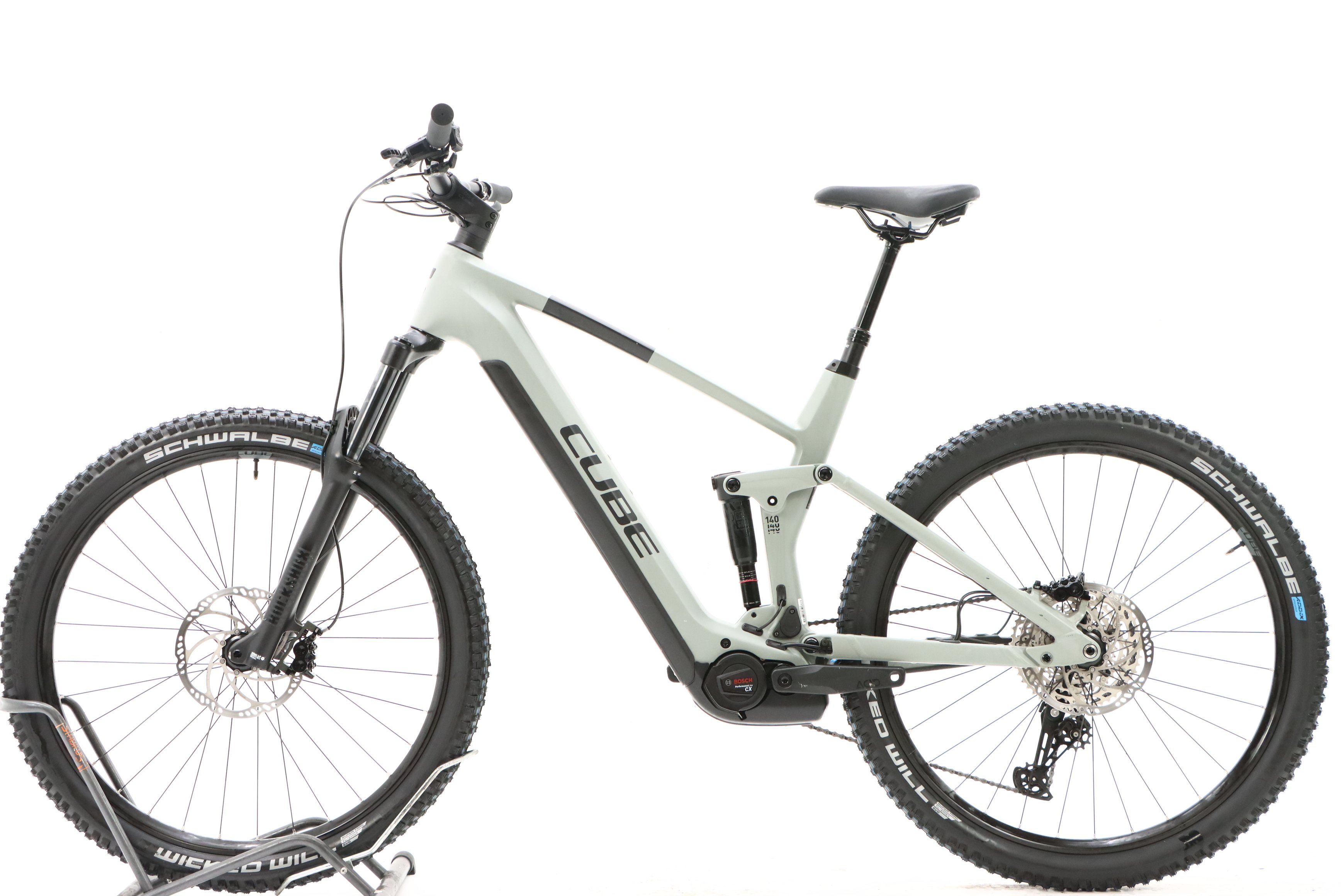 4003e6ee-bb12-478f-94e8-1549738c2571