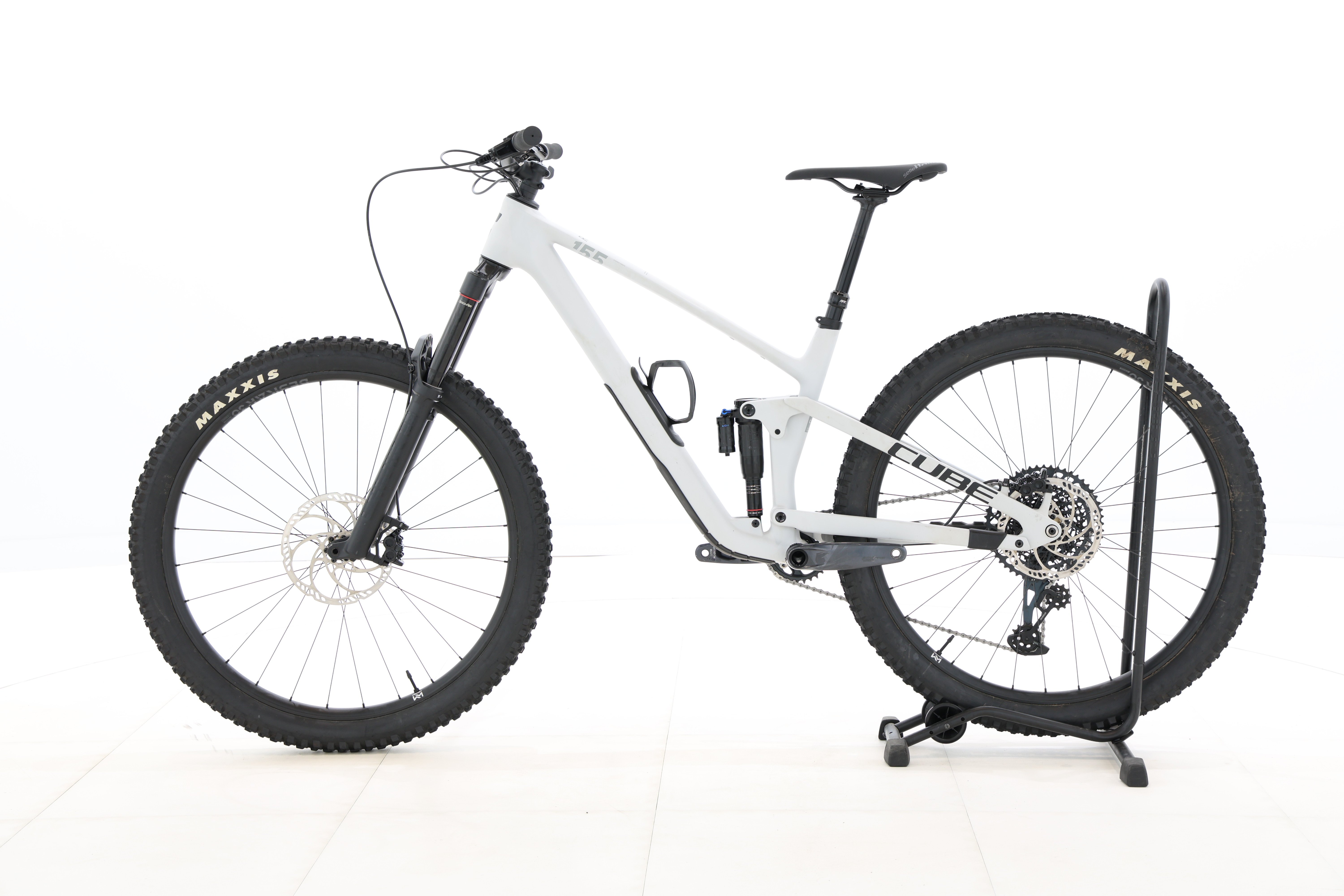 b0a7b68e-e889-4abb-a4ee-2432067b8e89