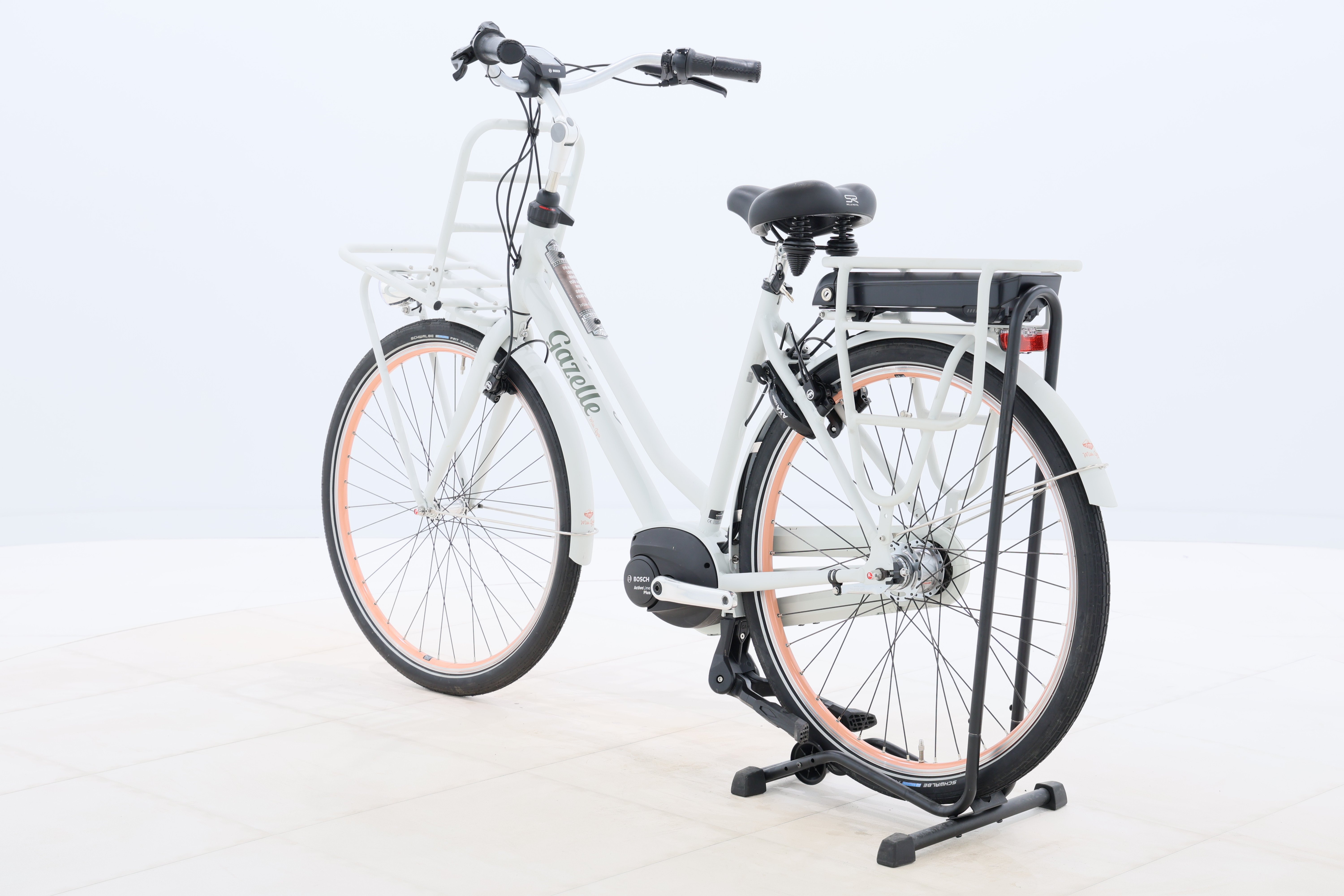 ef21a2ed-be15-4440-bf30-7ff4012450f4