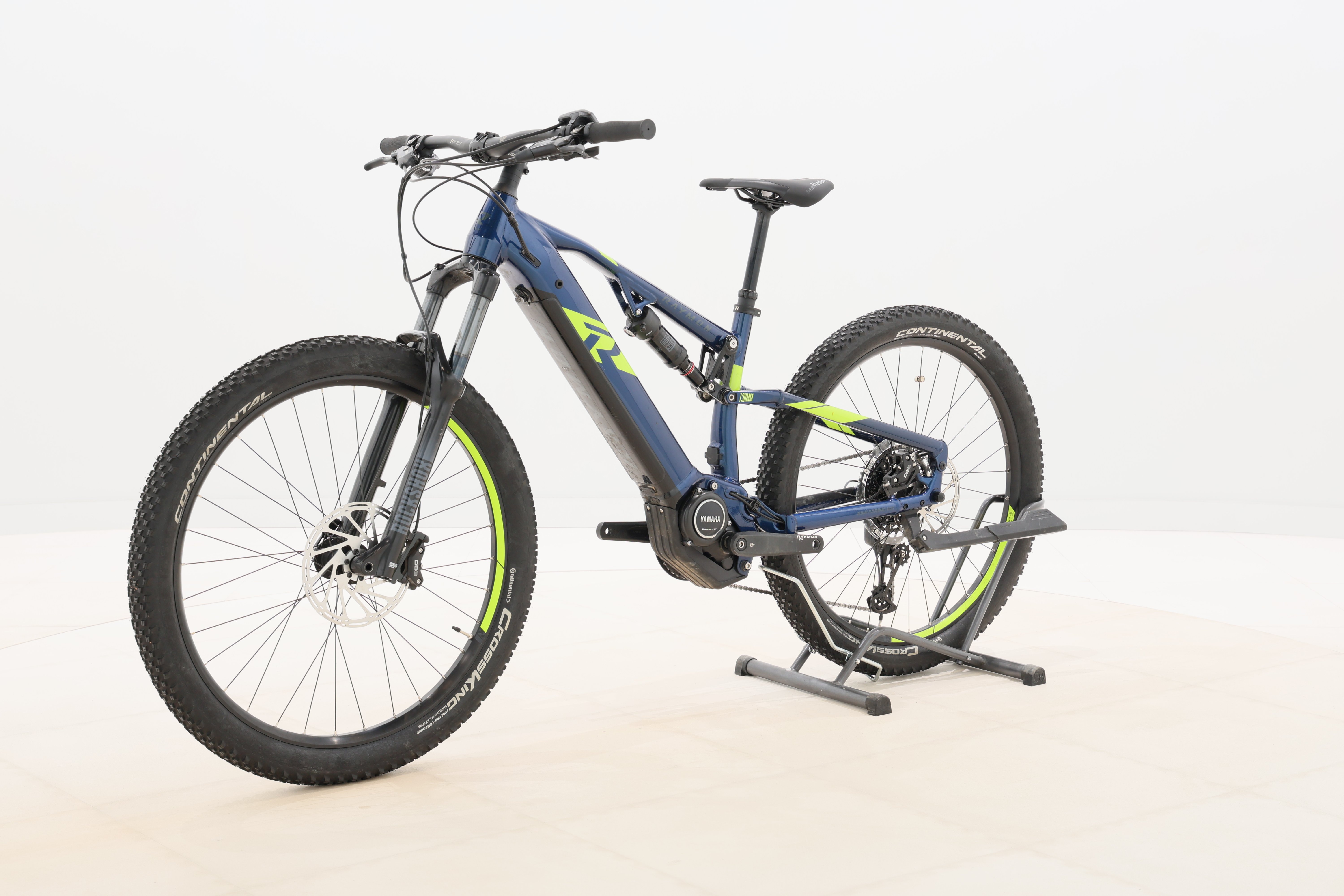 cf533bfb-5f63-45ba-a8b1-c375593c1345