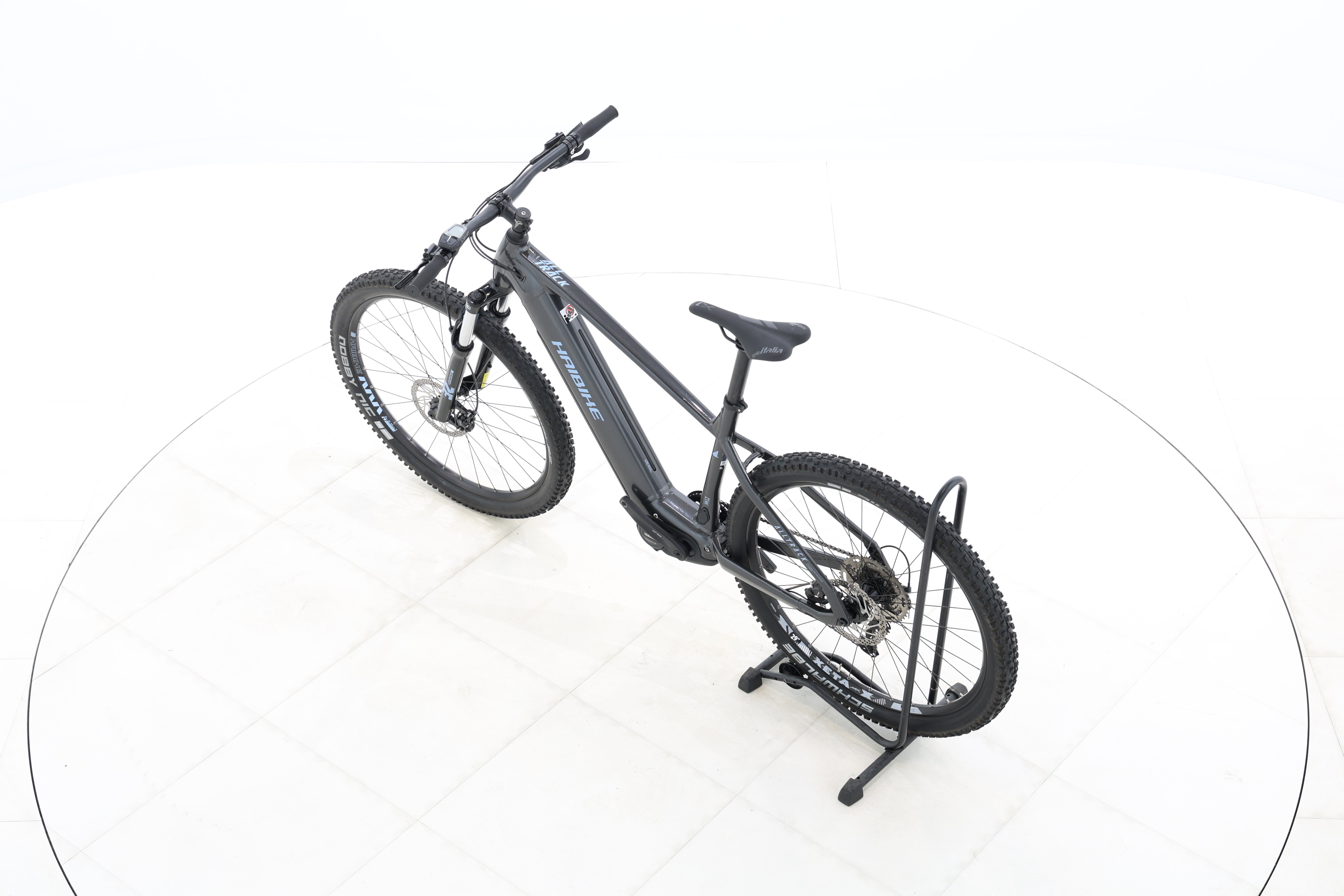 a10c5602-823c-4439-ad24-4a2d6a95710a