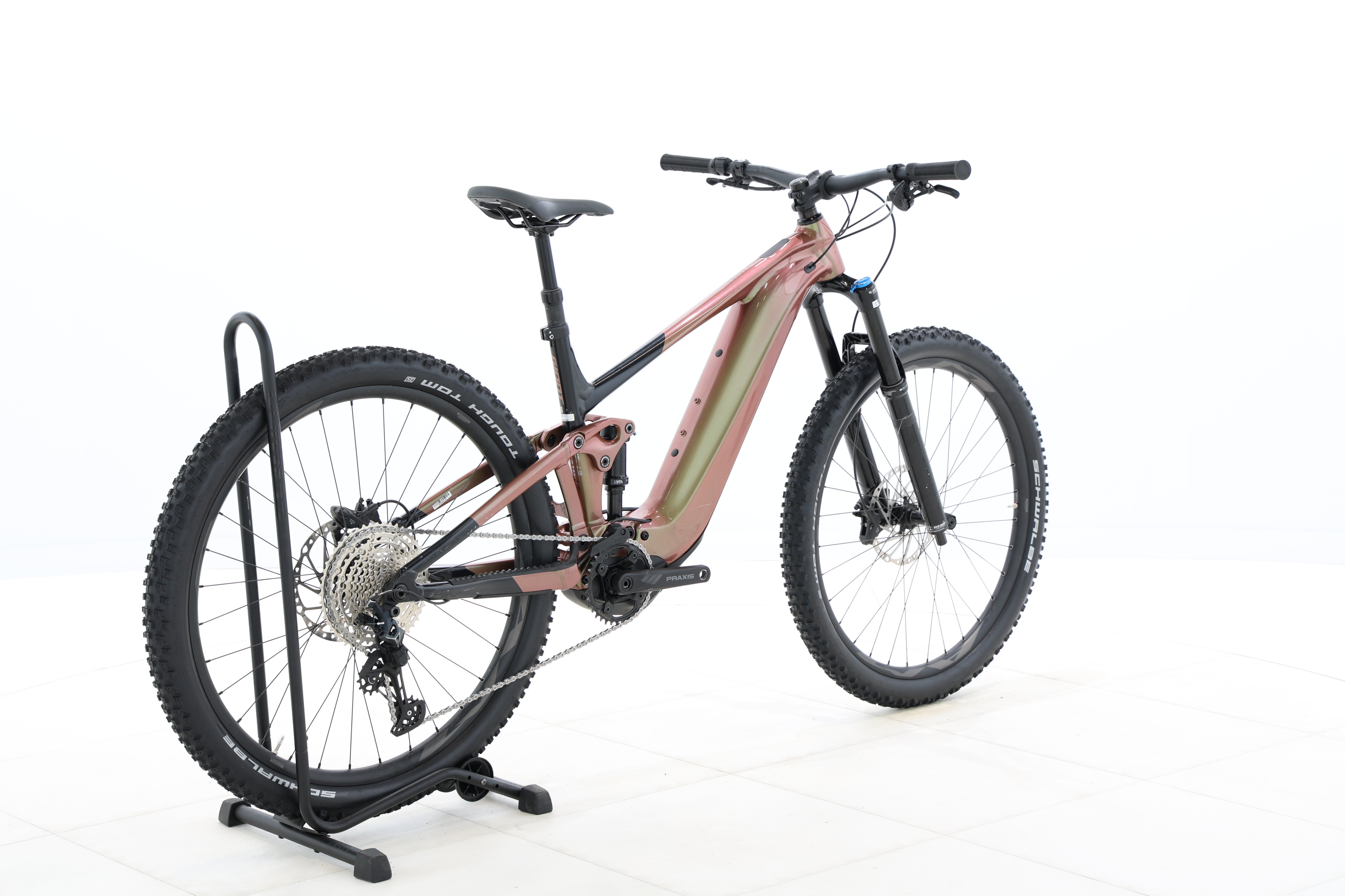 b947b850-0f87-40e7-b0d8-2e7abded7075