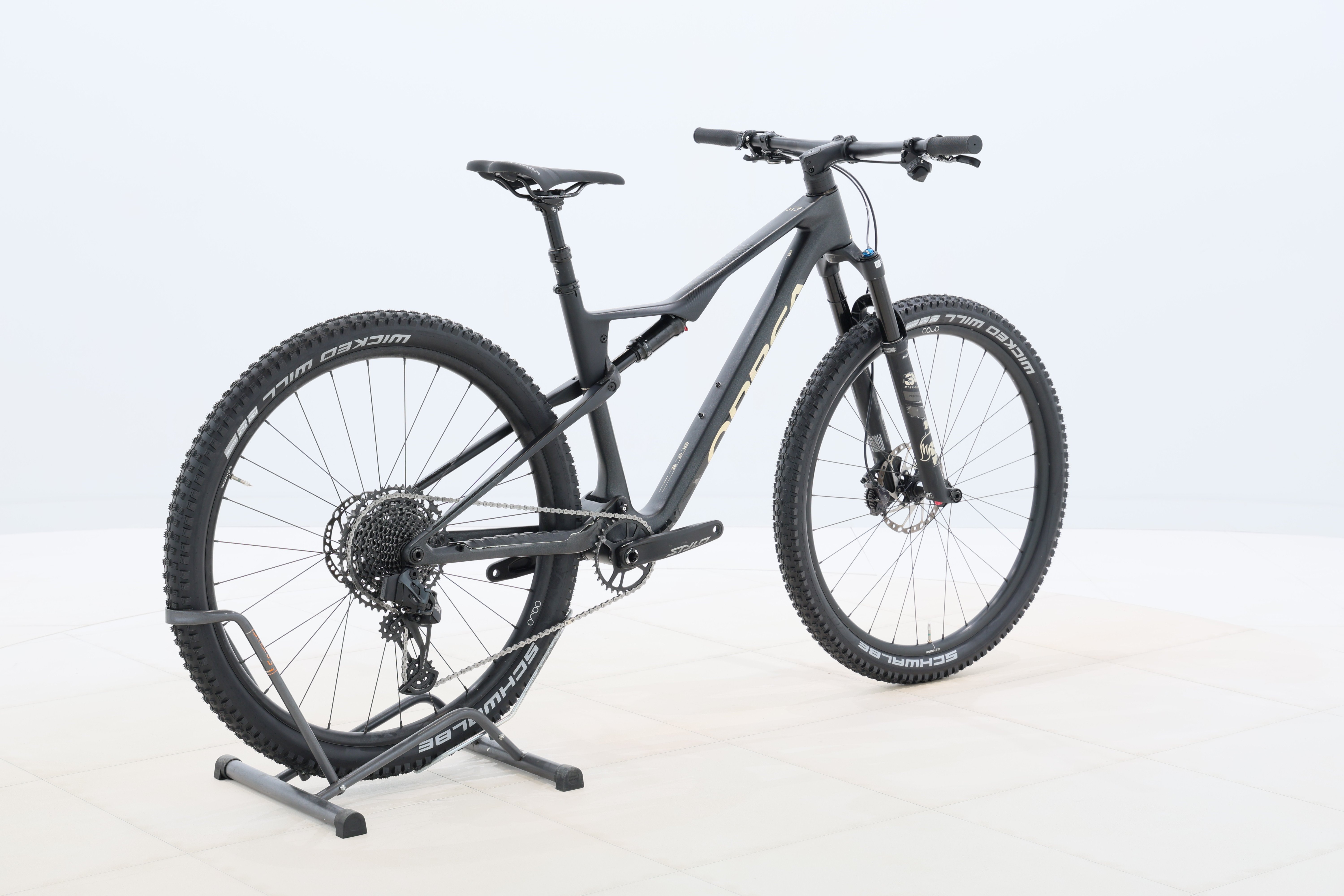 c38d129a-cf95-4bce-93ff-2c590e8a8207