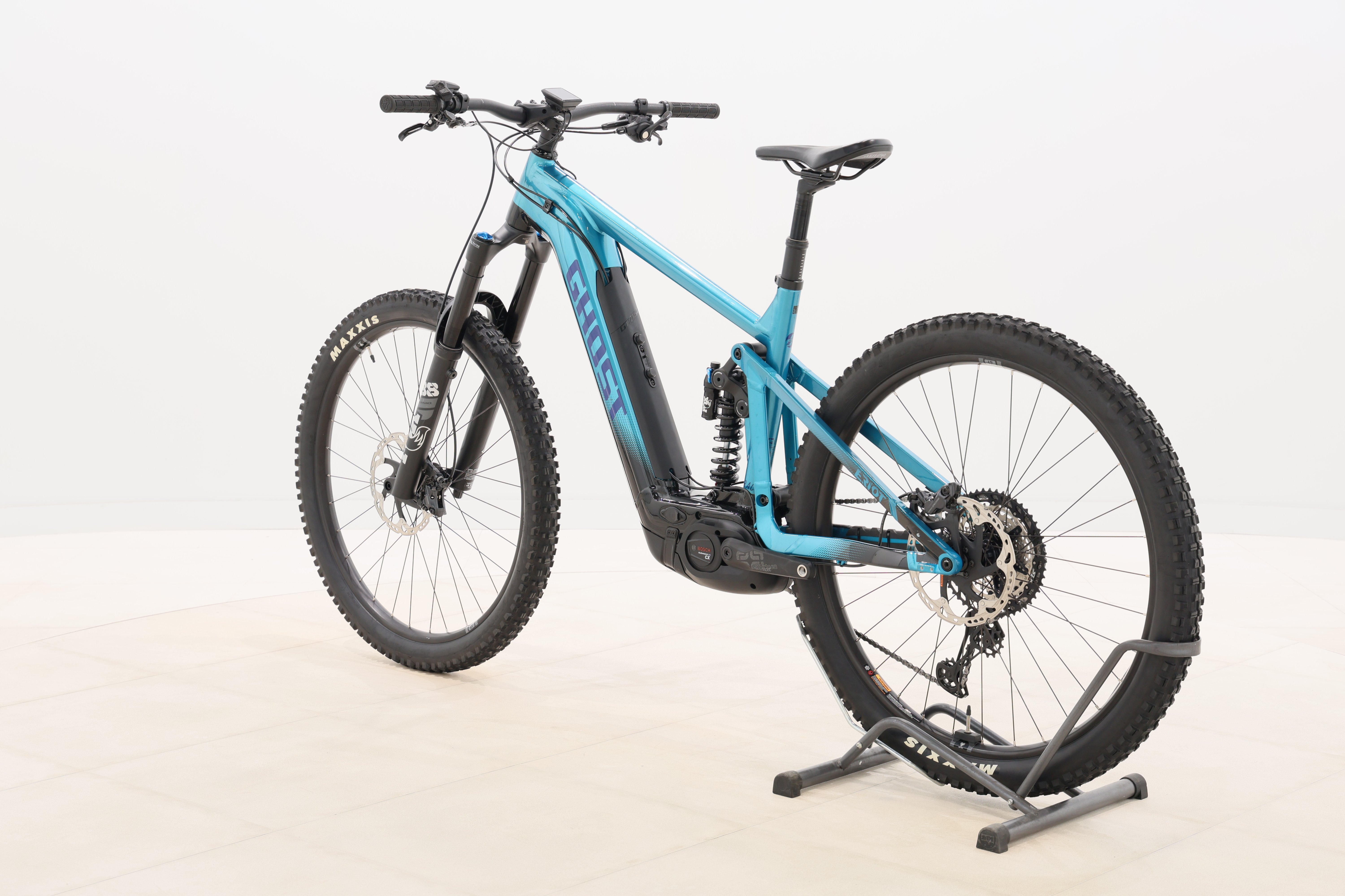 d8b110f8-ddf1-4503-8d5f-ded1898caeb9