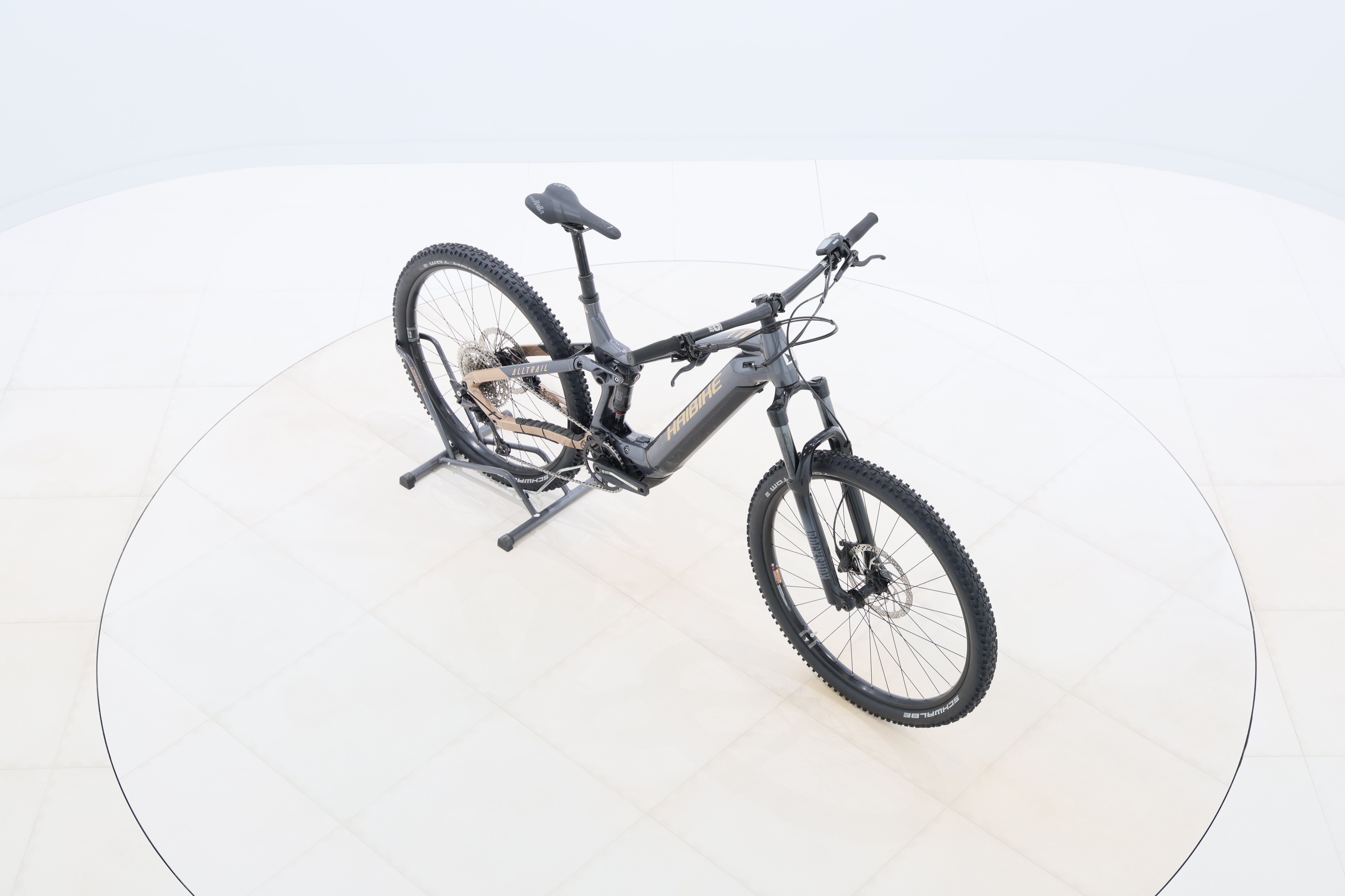 87a9d34b-4103-4c45-850b-de37165b2128