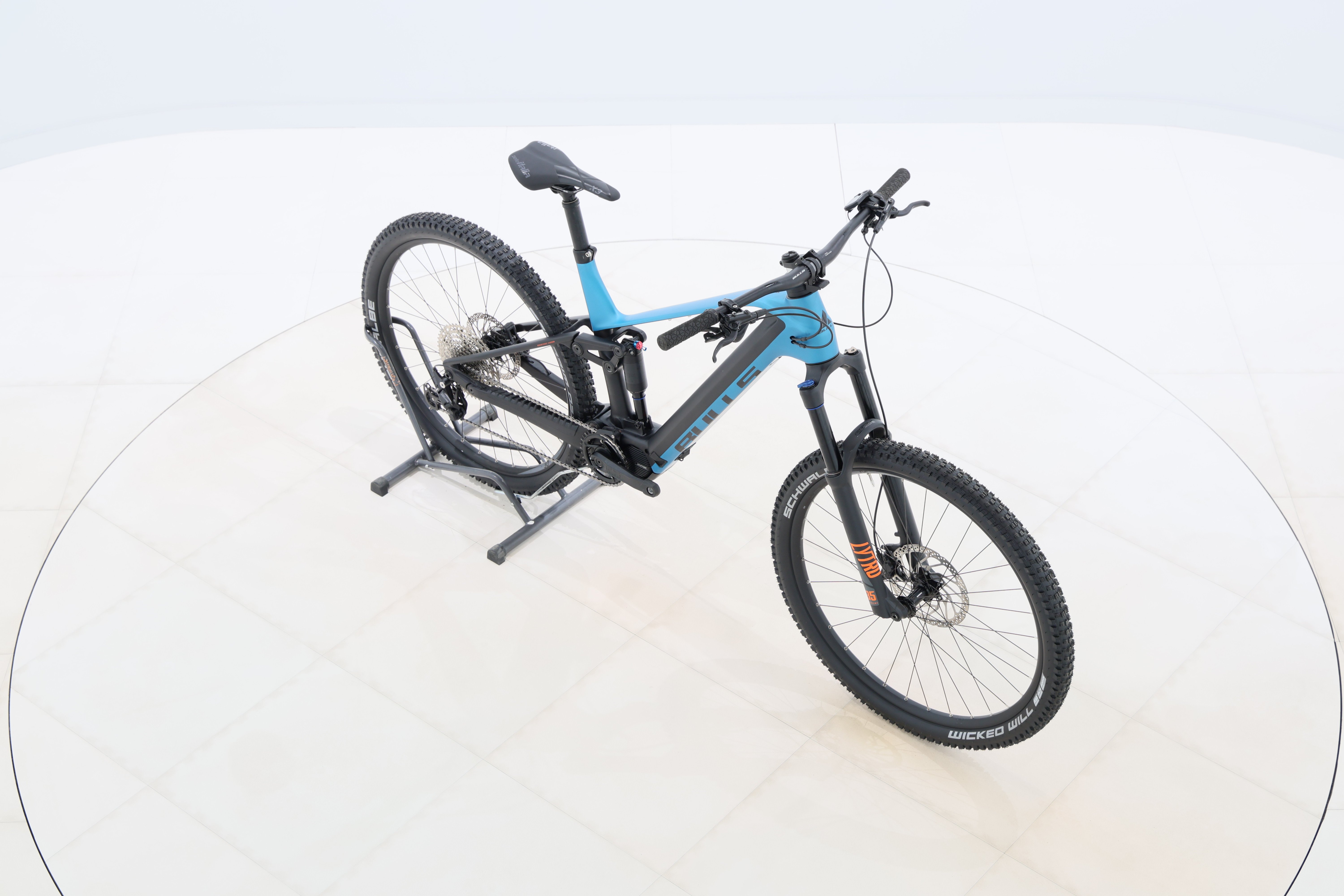 6c374183-84c4-4ece-8043-752668e47e94